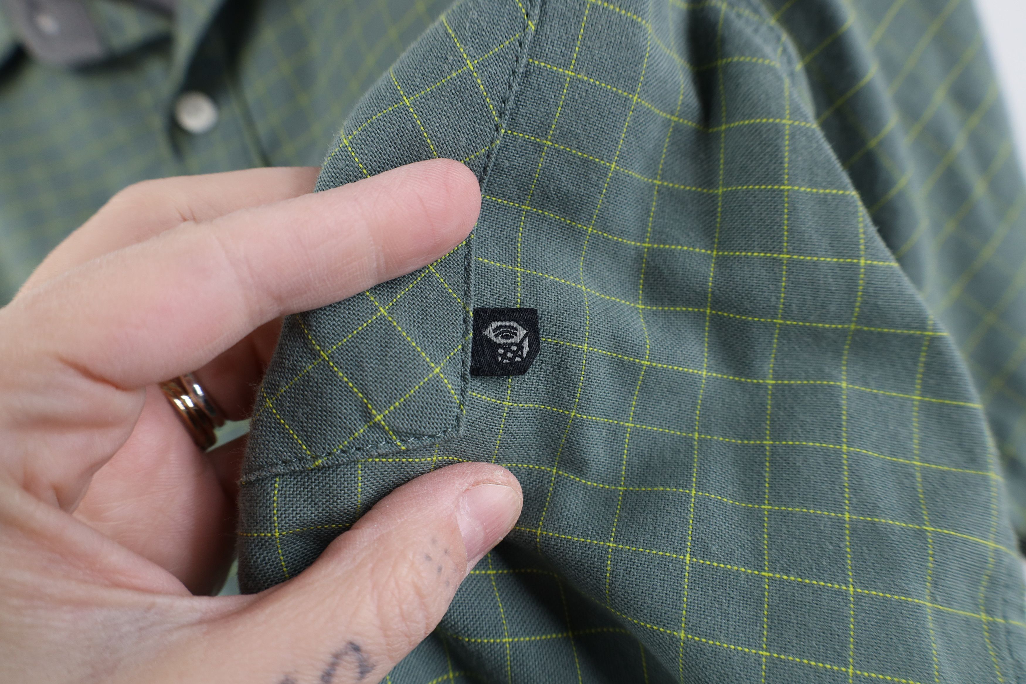 Mountain Hardwear Mountain Hardwear Short Sleeve Flannel Button Shirt Plaid Size US M / EU 48-50 / 2 - 5 Thumbnail