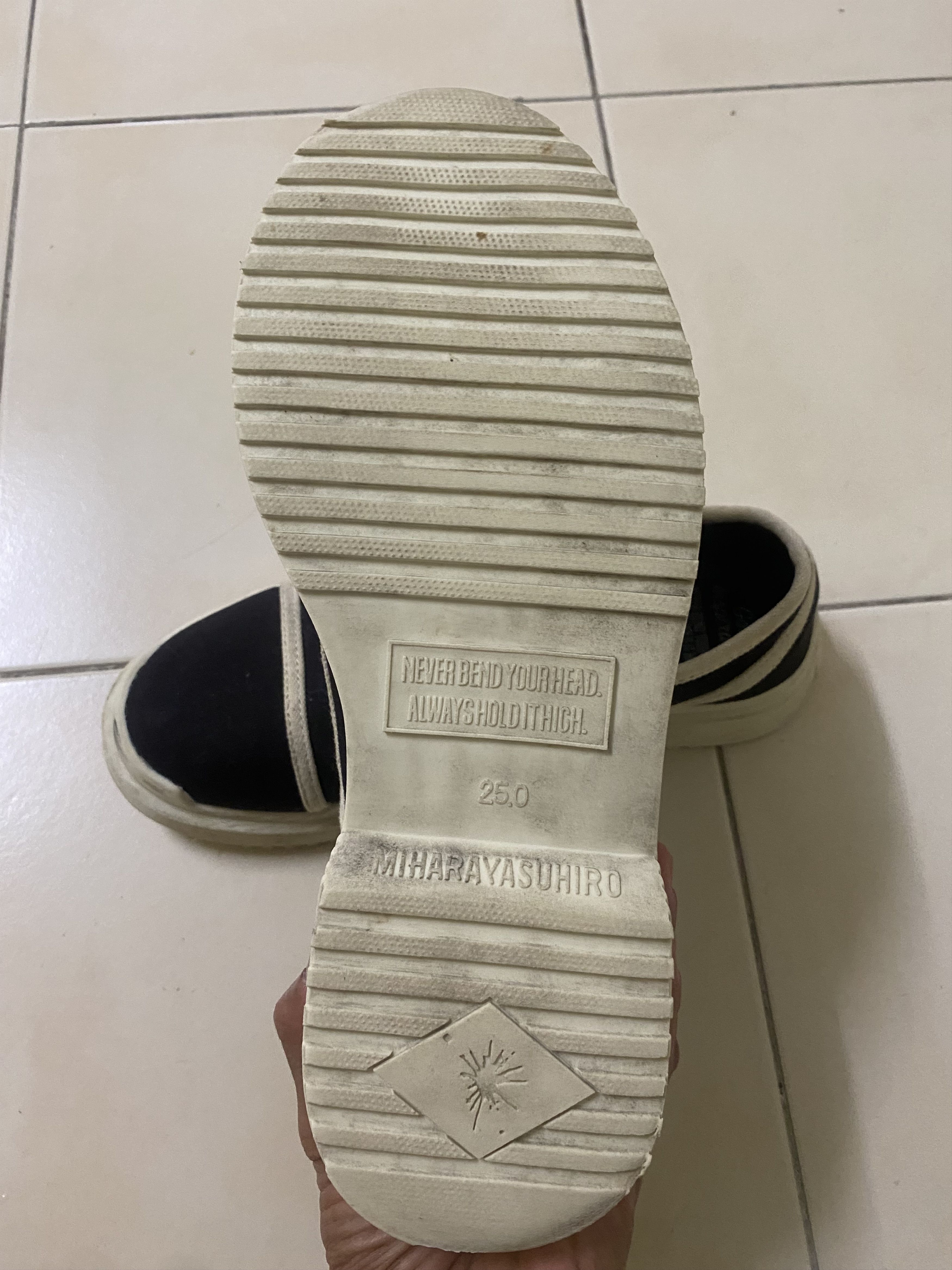 Maison MIHARA YASUHIRO Miharayasuhiro Black Canvas Sneaker Size US 6.5 / EU 39-40 - 8 Thumbnail
