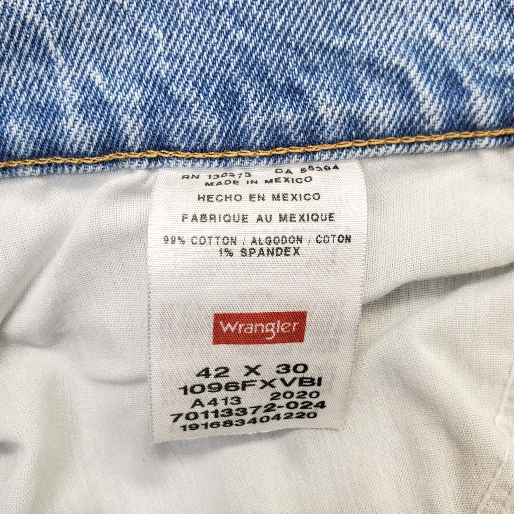 Wrangler Wrangler Jeans Mens 42x30 Blue Premium Denim Whiskered Straight Leg 1096FXVBI Size US 42 / EU 58 - 7 Thumbnail