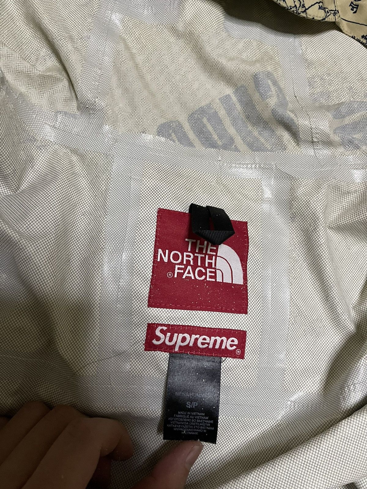 Supreme × The North Face Supreme tnf the north face venture maps jacket pullover Size US S / EU 44-46 / 1 - 7 Thumbnail