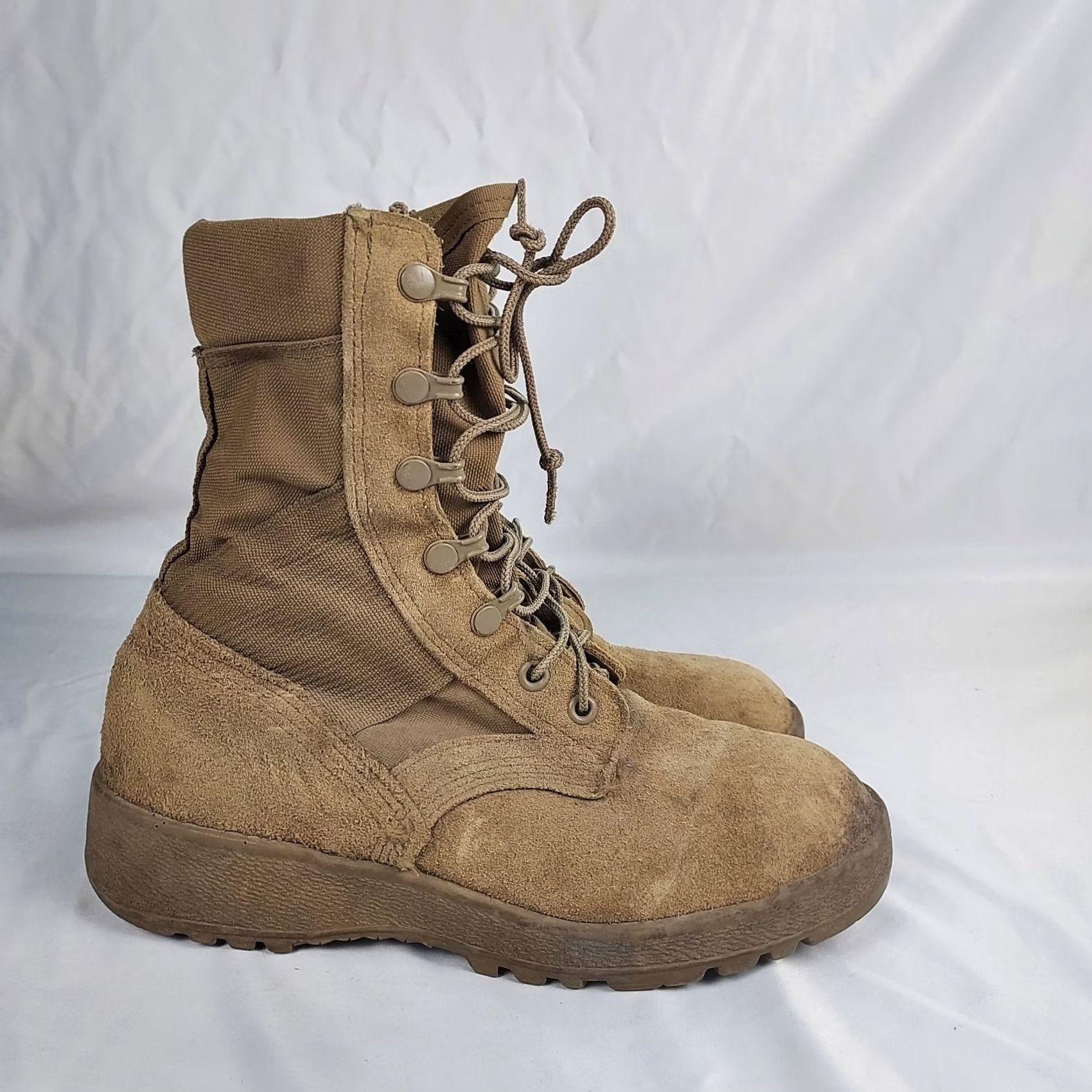 Vibram McRae US Military Desert Combat Boots Mens 5.5W Tan Vibram Sole USA Shoe Size US 6 / EU 39 - 5 Thumbnail