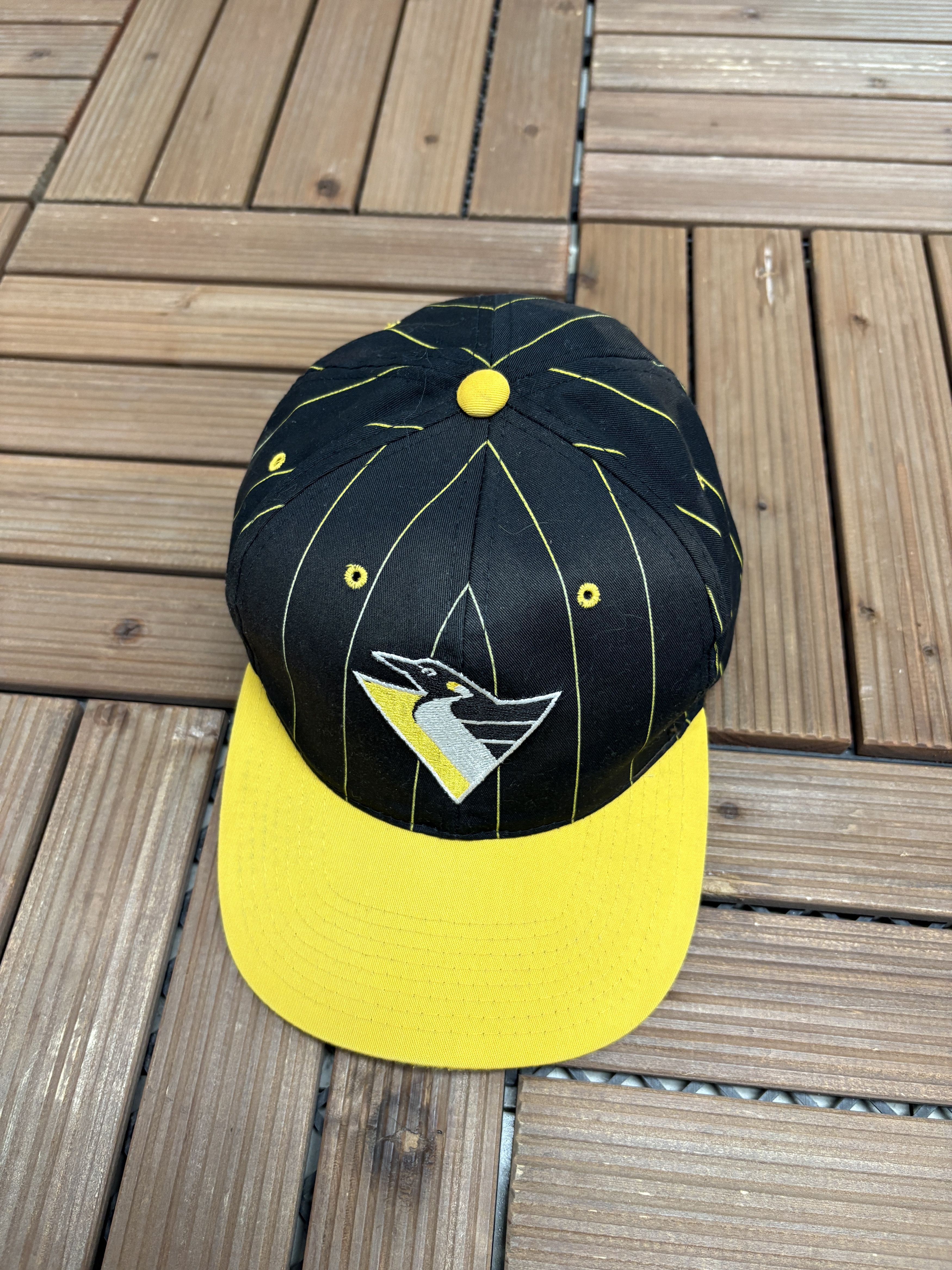 Vintage Pittsburgh Penguins Pinstripe Vintage Black Snap Back Hat Size ONE SIZE - 1 Thumbnail