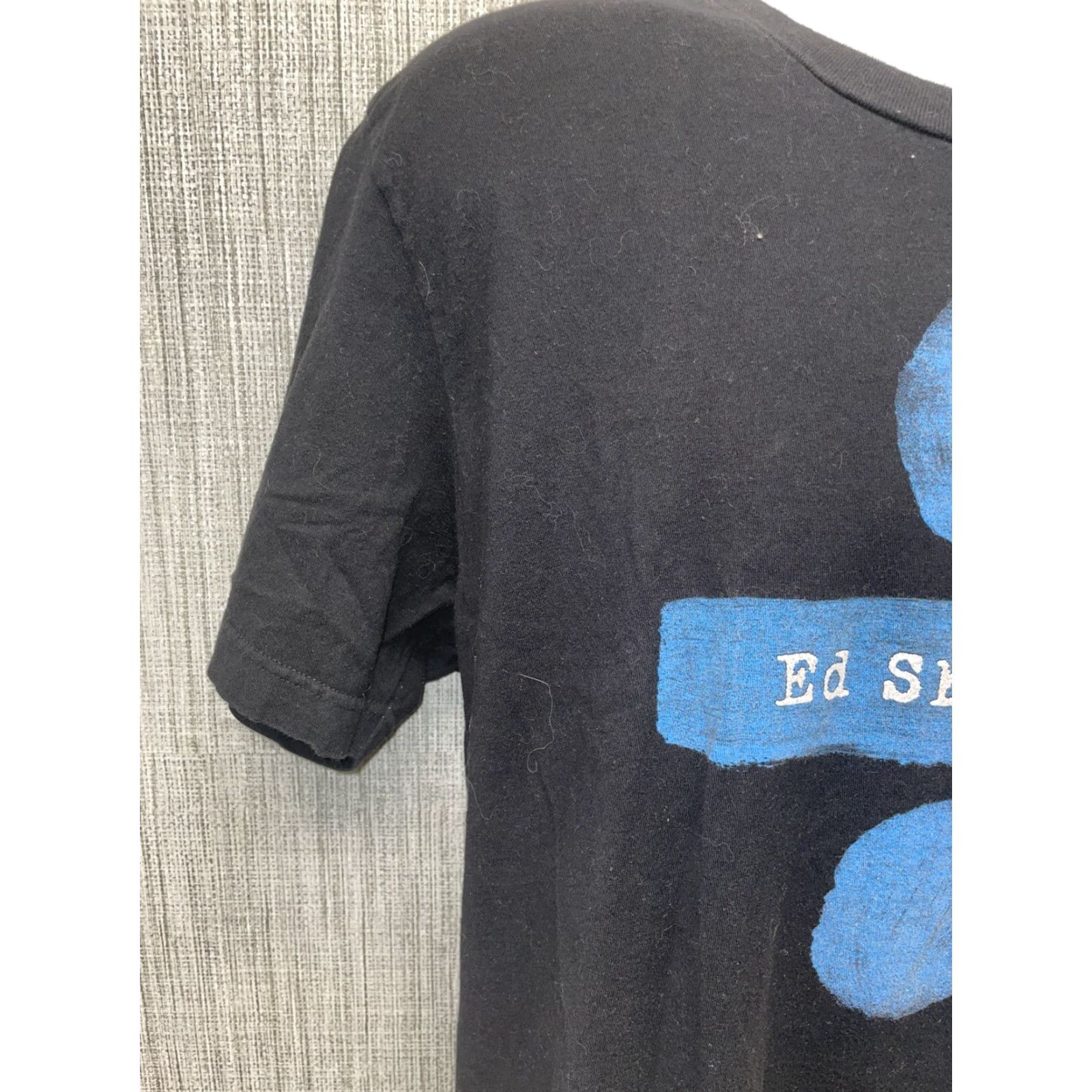 Vintage Ed Sheeran T-Shirt Mens L Black Cotton Graphic Divide Album Tour Shirt Mens L Size US L / EU 52-54 / 3 - 6 Thumbnail