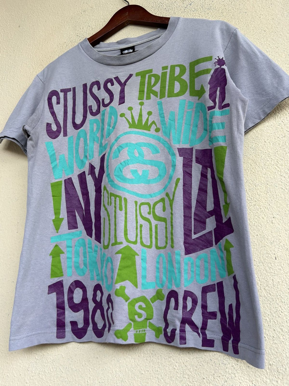 Stussy × Vintage Vintage Stussy Tribe World Wide Tshirt Size US S / EU 44-46 / 1 - 6 Thumbnail