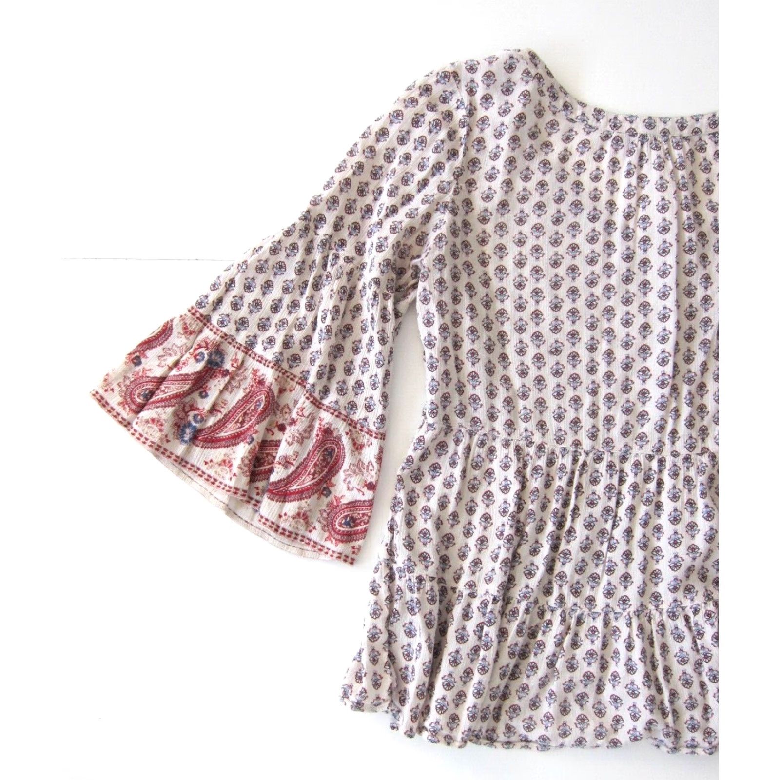 American Eagle Outfitters American Eagle Outfitters Blouse M Womens 3/4 Sleeve Round Neck Floral Peasant Blue Pink Paisley 100% Rayon Size M / US 6-8 / IT 42-44 - 5 Thumbnail