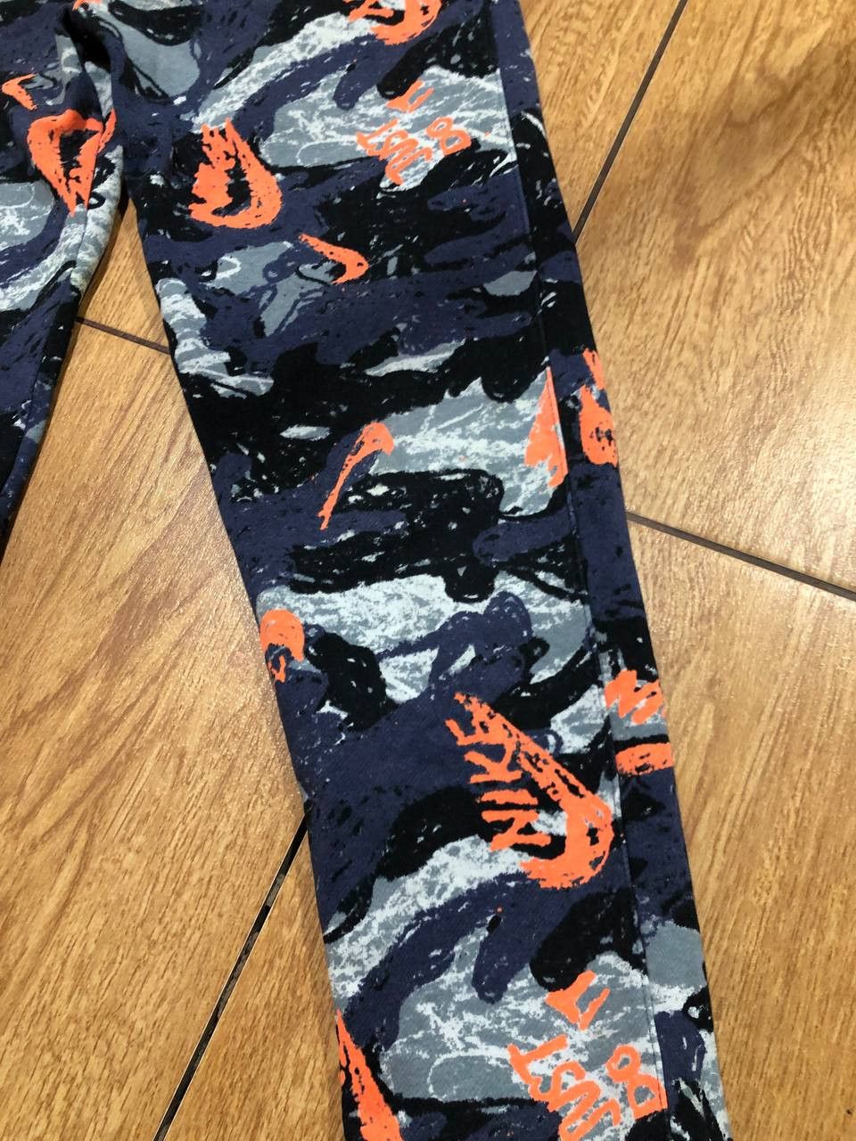 Nike Nike Boy's XL Joggers Club Fleece Navy Printed SWEATPANTS Size US 28 / EU 44 - 6 Thumbnail