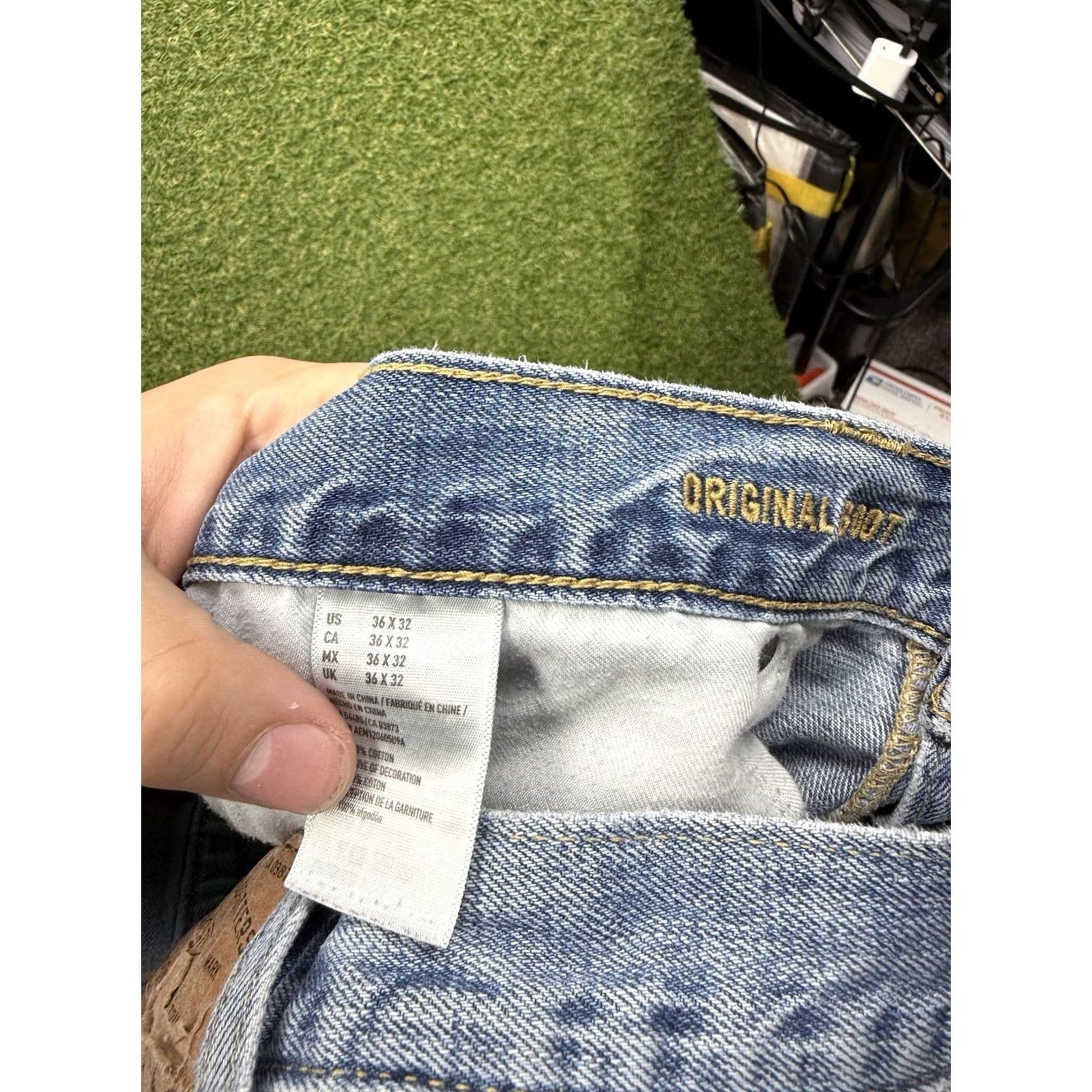 American Eagle Outfitters American Eagle Jeans Mens 36x32 Mid Rise Bootcut Light Wash Denim 5-Pocket Regular Fit Blue Jeans Mens Size US 36 / EU 52 - 3 Thumbnail