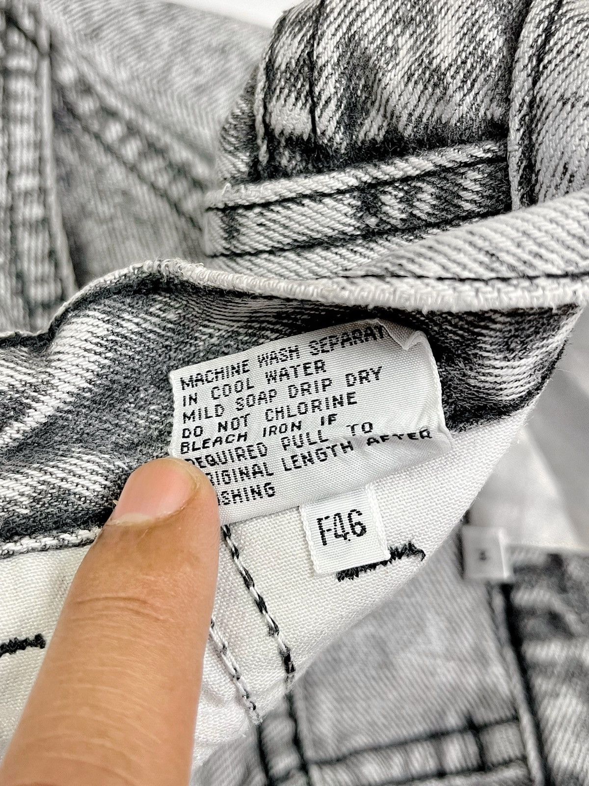 Bill Blass Bill Blass Vintage Washed Grey Denim Jeans Size US 30 / EU 46 - 9 Thumbnail