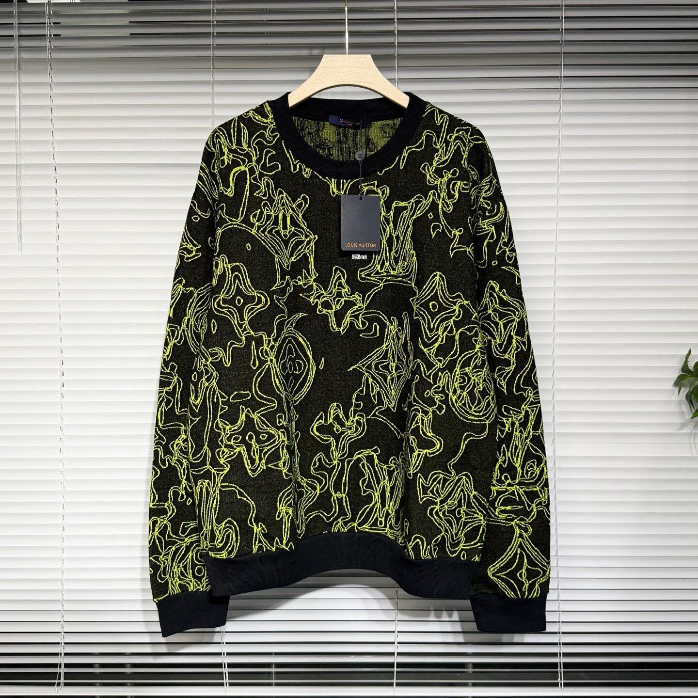 Louis Vuitton LV Intarsia Logo Sweatshirt XXL Size US XXL / EU 58 / 5 - 1 Thumbnail