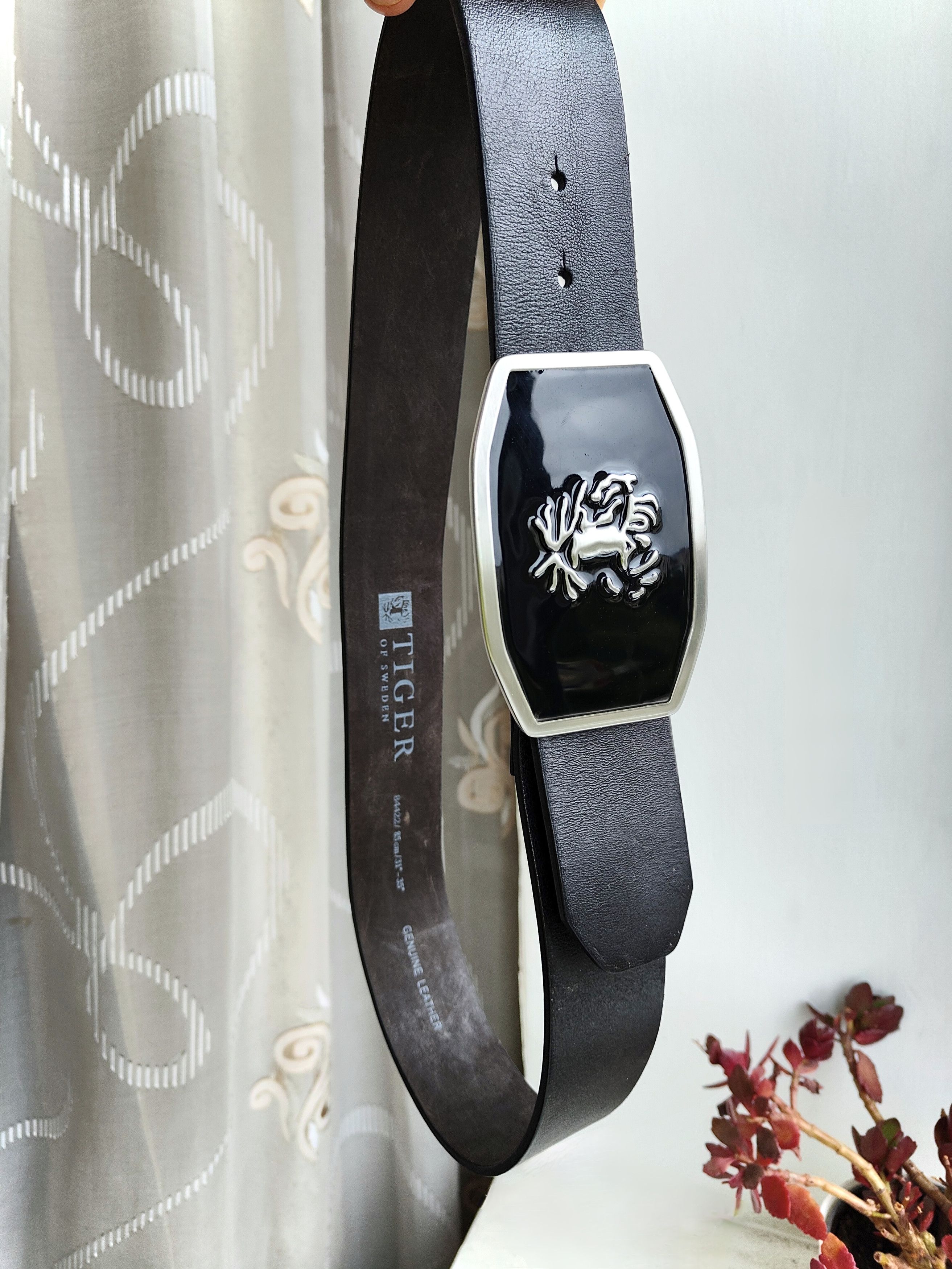 Tiger of Sweden Tiger of Sweden Belt Men's Leather Massive Belt Buckle Size ONE SIZE - 1 Thumbnail