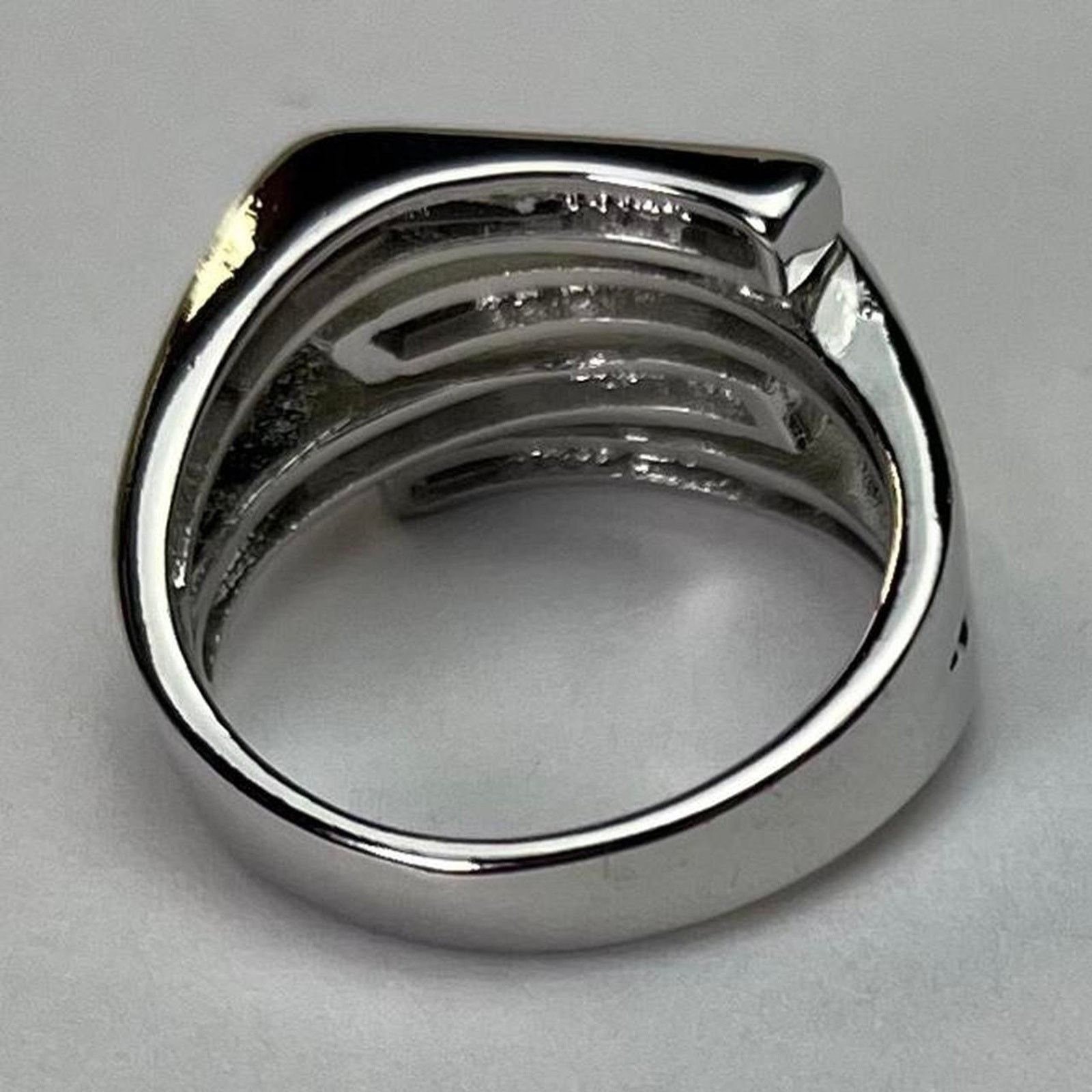 Other Y2k 2000s vintage style modern ring Size ONE SIZE - 6 Thumbnail