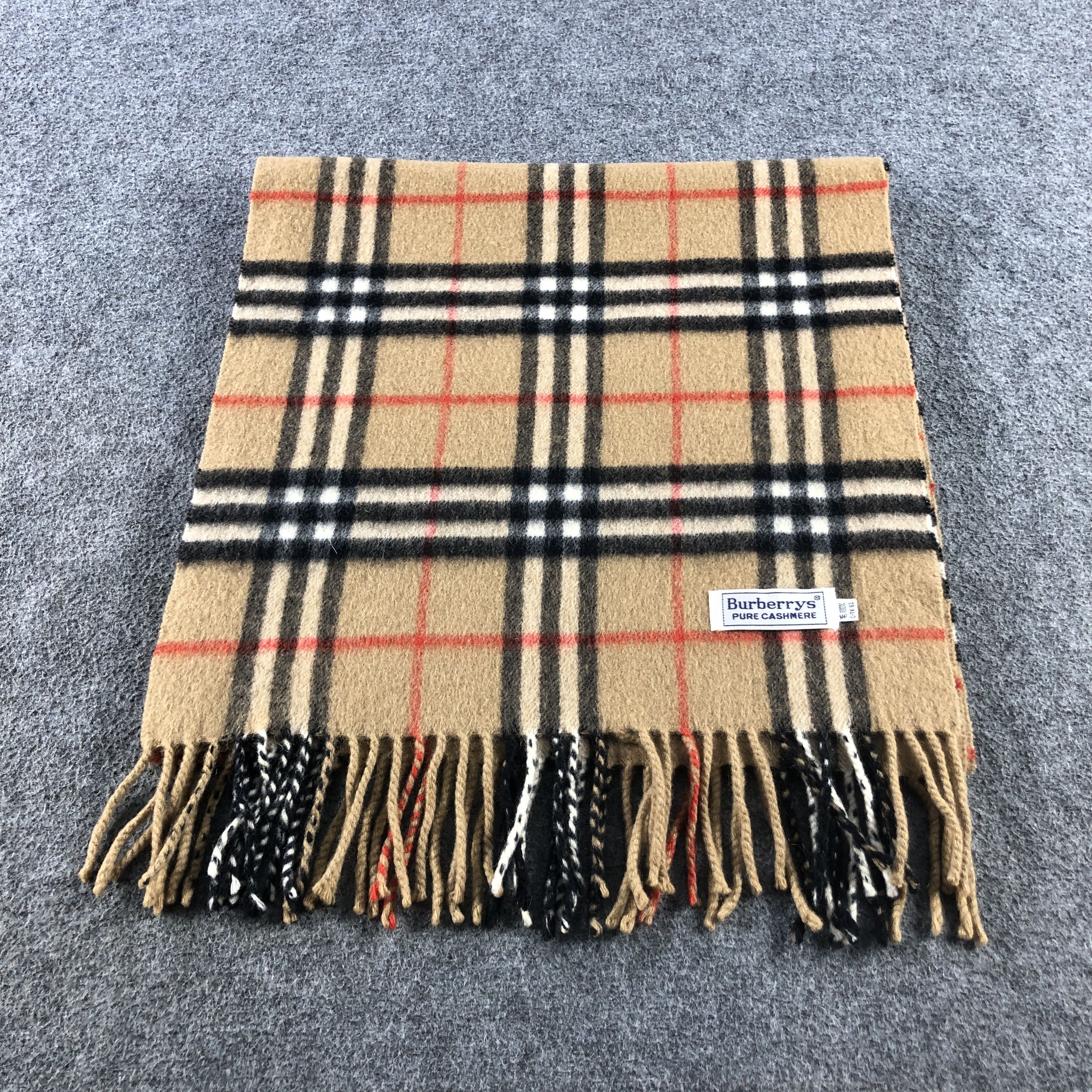 Burberry Burberrys Nova Check Tan Cashmere Scarf Muffler V2828 Size ONE SIZE - 3 Thumbnail