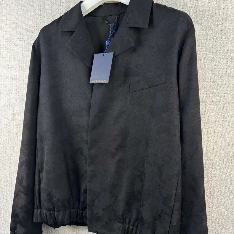 Louis Vuitton Louis Vuitton Dark print print embroidered logo jacket Size US L / EU 52-54 / 3 - 2 Thumbnail