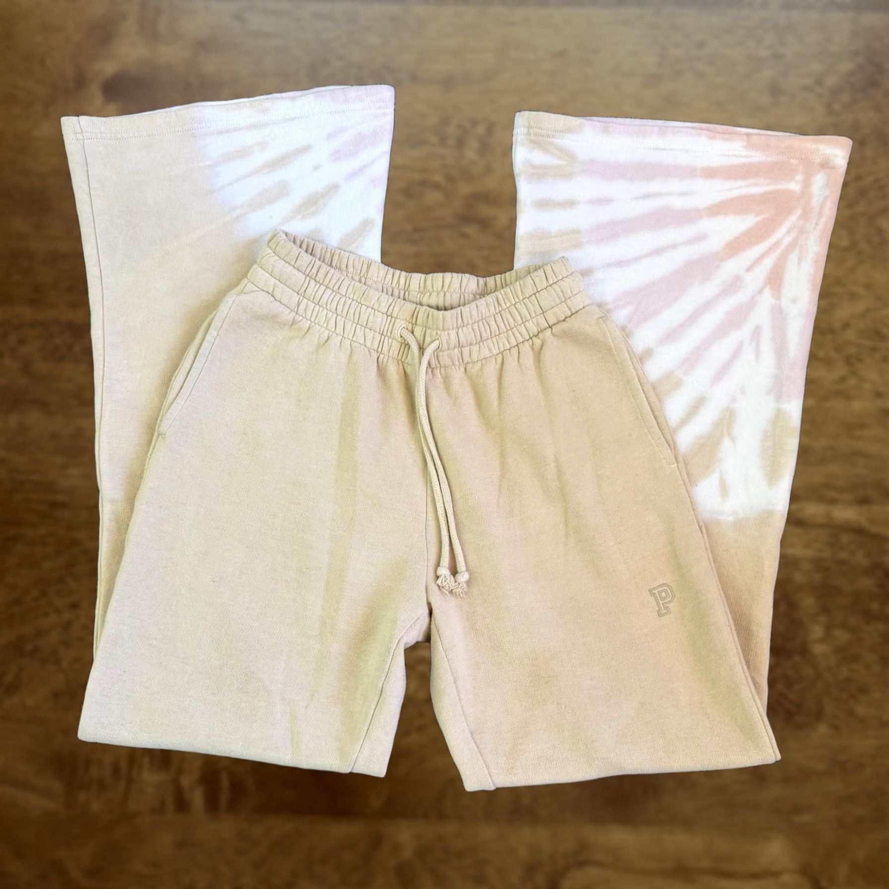 Vintage PINK Victoria's Secret Sweatpants Womens XS Beige Fleece Lounge Pants Flare Leg Casual Size 26" / US 2 / IT 38 - 1 Thumbnail