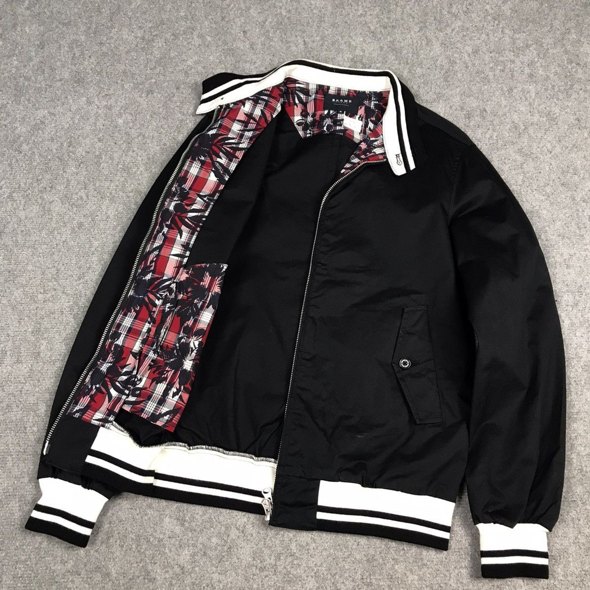 Beams Plus × Japanese Brand BEAMS HEART JAPAN BOMBER BLACK JACKET Size US M / EU 48-50 / 2 - 8 Thumbnail