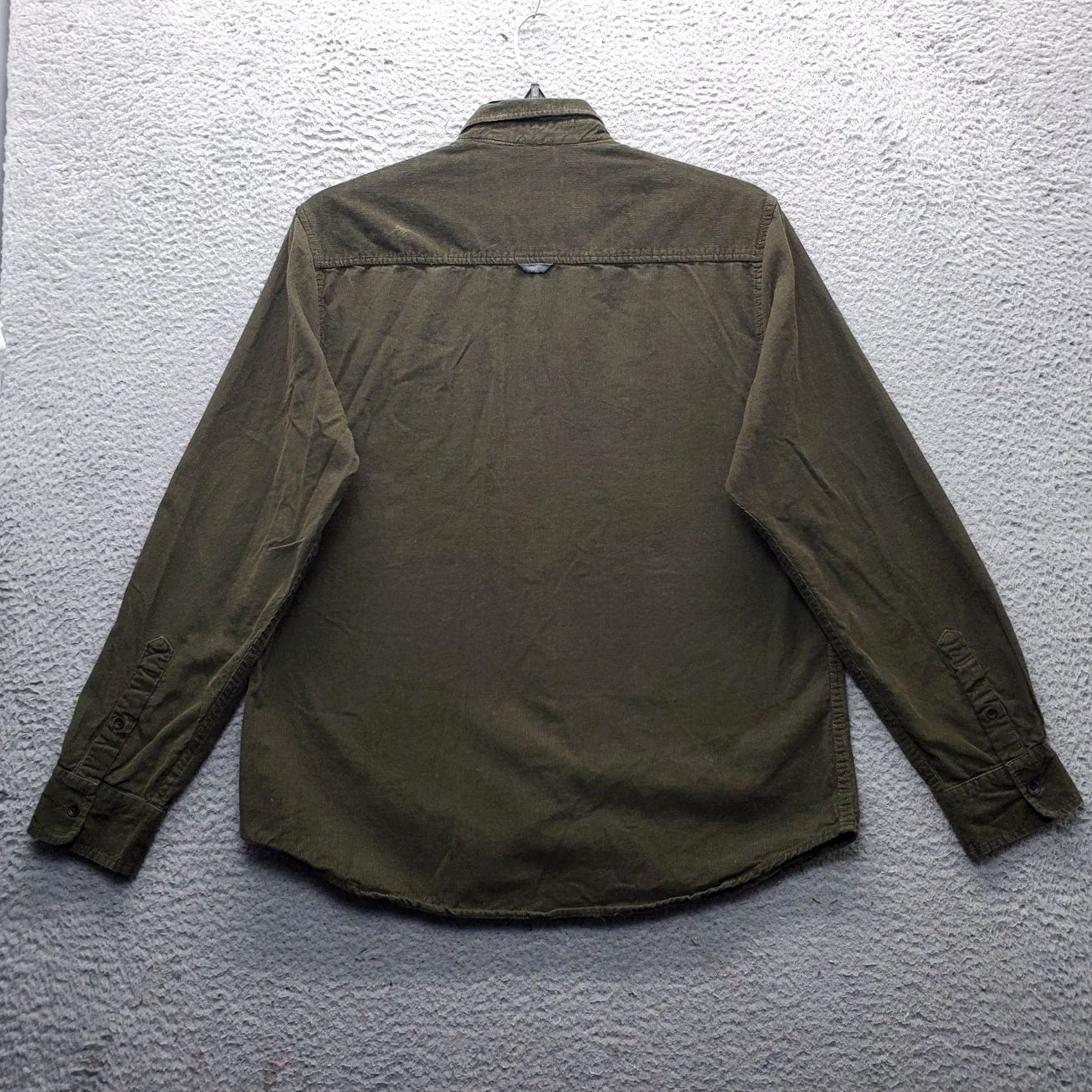 Kenneth Cole Kenneth Cole Corduroy Shirt Mens L Green Long Sleeve Collared Button Down Size US L / EU 52-54 / 3 - 2 Thumbnail