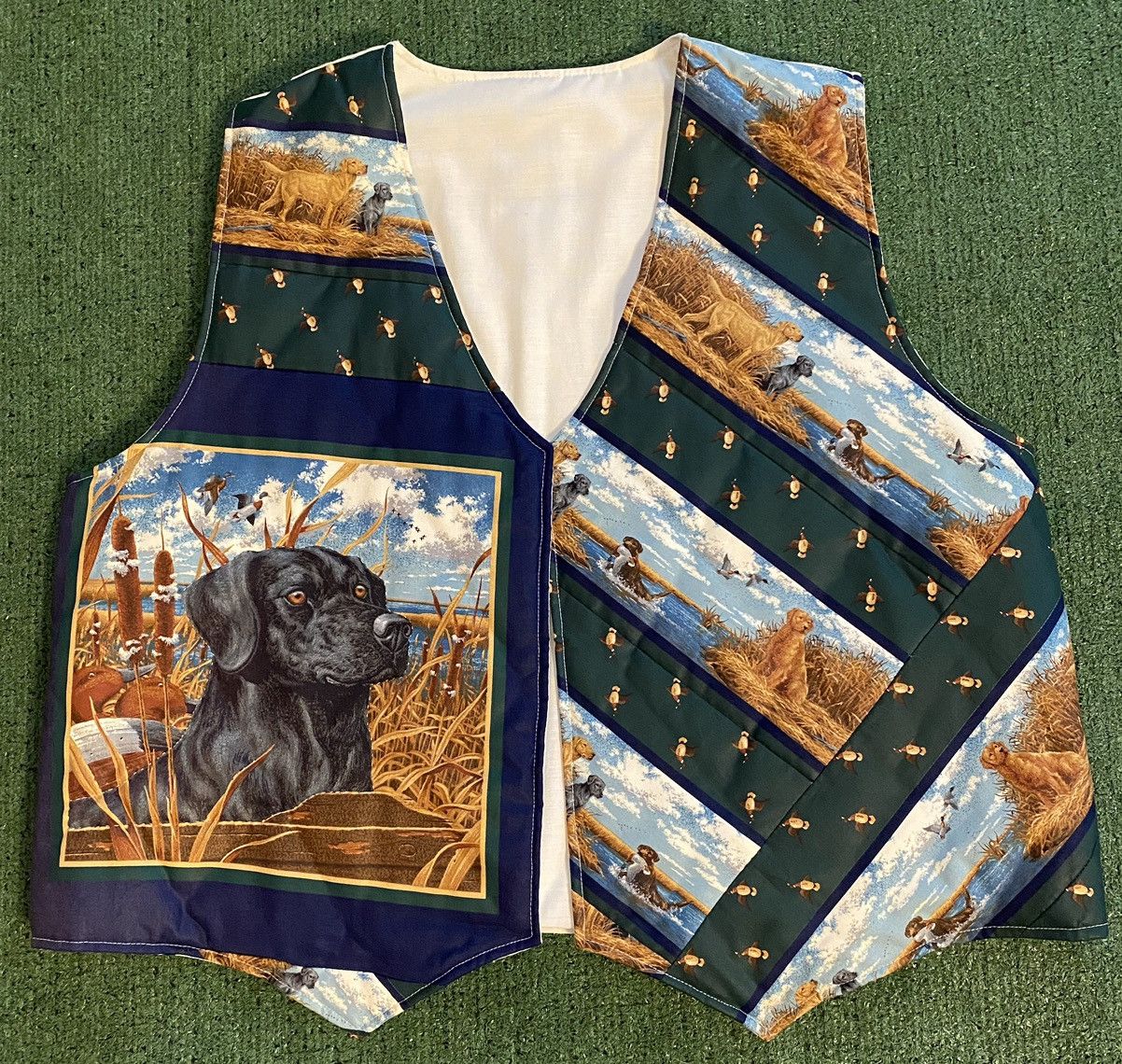 Vintage Vintage 90’s Quilted Lab Dog Print Handmade Vest Womens XL Size XL / US 12-14 / IT 48-50 - 1 Thumbnail
