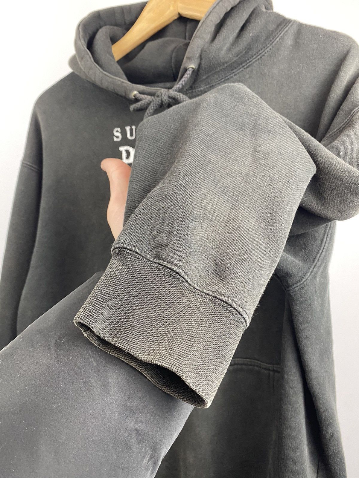 Pleasures Pleasures black sun faded hoodie Size US M / EU 48-50 / 2 - 10 Thumbnail