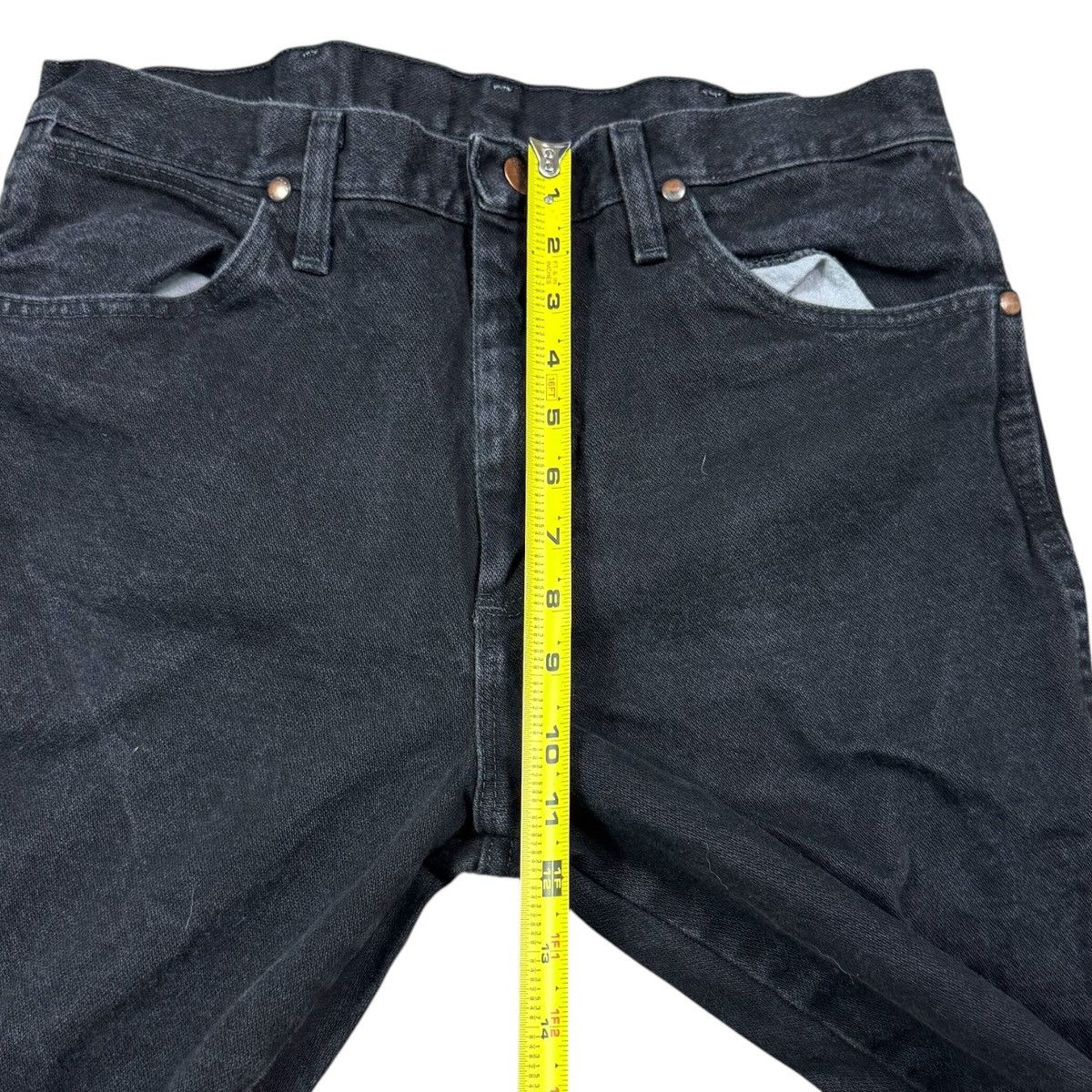 Wrangler Wrangler A102 Straight Leg Black Denim Jeans Men's 33x30 Size US 33 - 5 Thumbnail