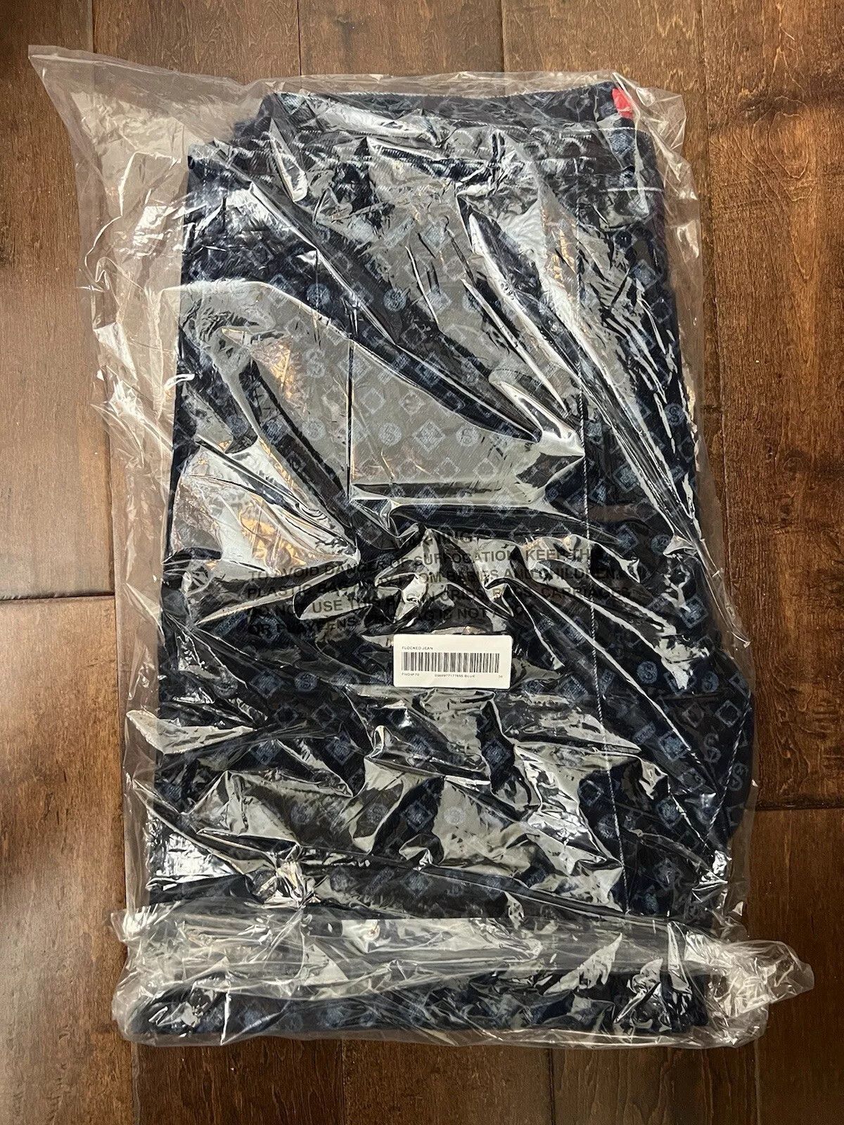 Supreme Supreme FW24 Flocked Loose Fit Denim Jeans Blue Size 36 New Size US 36 / EU 52 - 5 Thumbnail