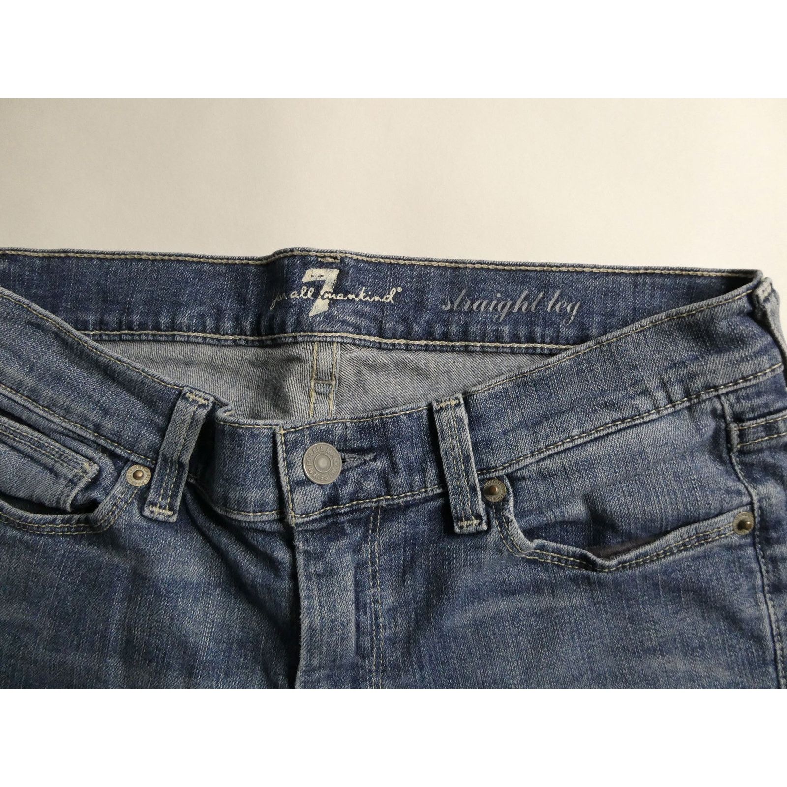 7 For All Mankind 7 FOR ALL MANKIND straight leg jeans, size 27x32 medium wash Size 27" / US 4 / IT 40 - 3 Thumbnail