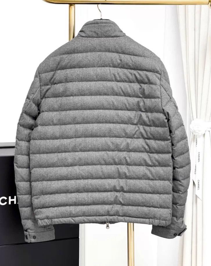 Moncler Moncler Down Jacket Size 4 Size S / US 4 / IT 40 - 2 Thumbnail