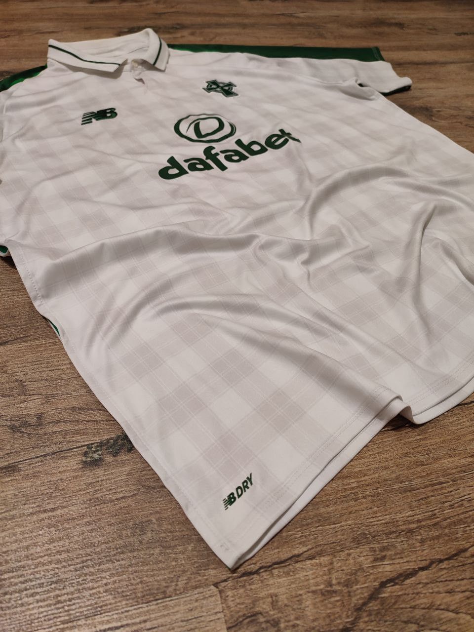 New Balance Soccer Jersey Celtic 2018-19 Away Shirt XL Size Size US XL / EU 56 / 4 - 2 Thumbnail