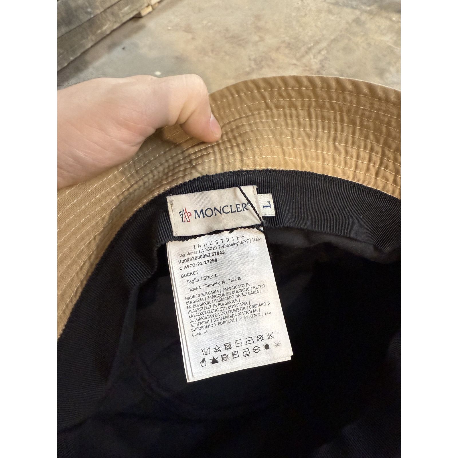 Moncler Moncler Bucket Hat Tan Used Large Size ONE SIZE - 3 Thumbnail