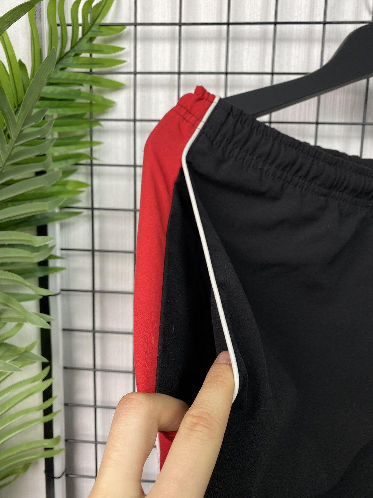Puma × Vintage VfB Stuttgart PUMA 00’s Football Soccer Shorts Vintage Size US 30 / EU 46 - 4 Thumbnail