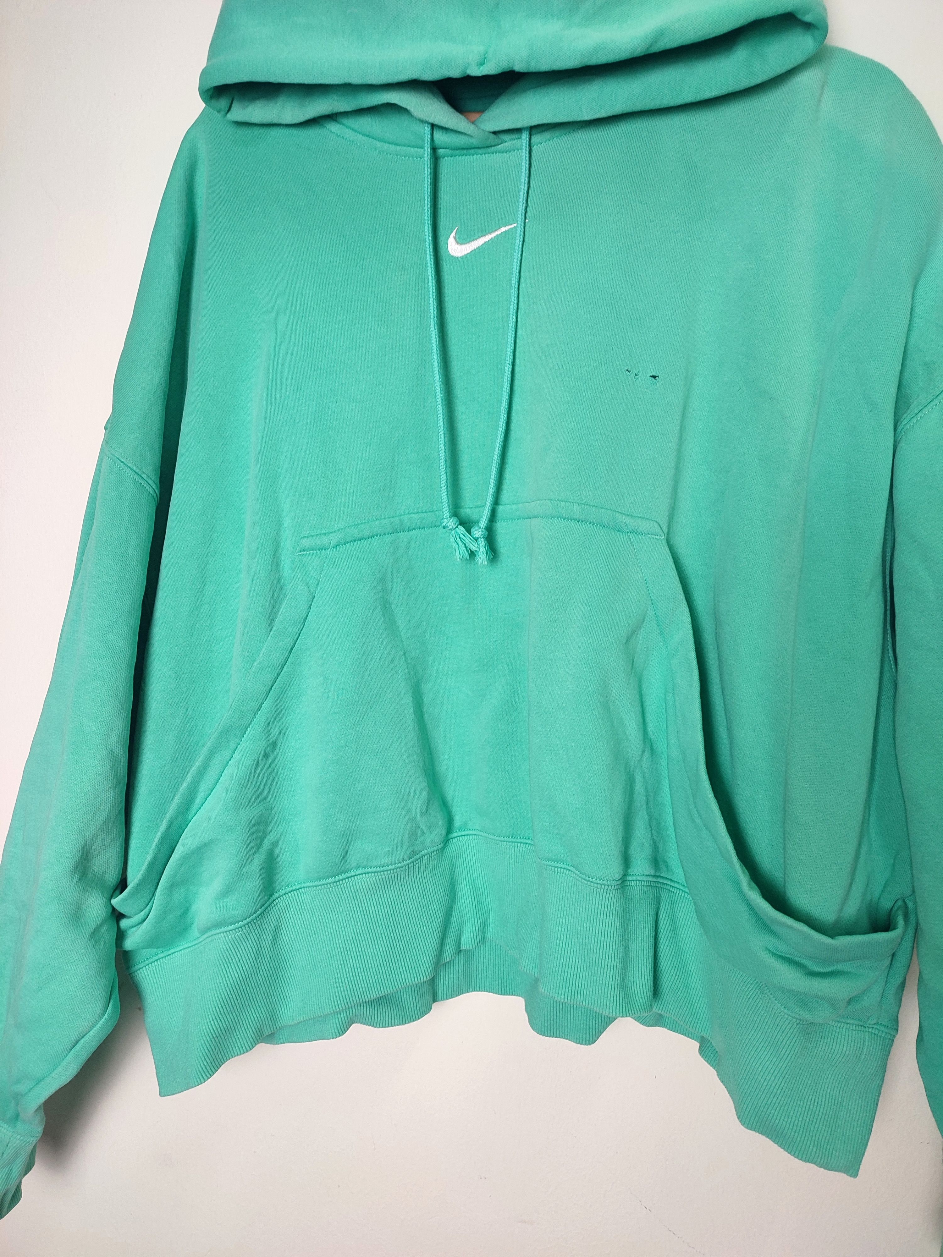 Nike Vintage Nike Center Logo Hoodies Size US M / EU 48-50 / 2 - 2 Thumbnail