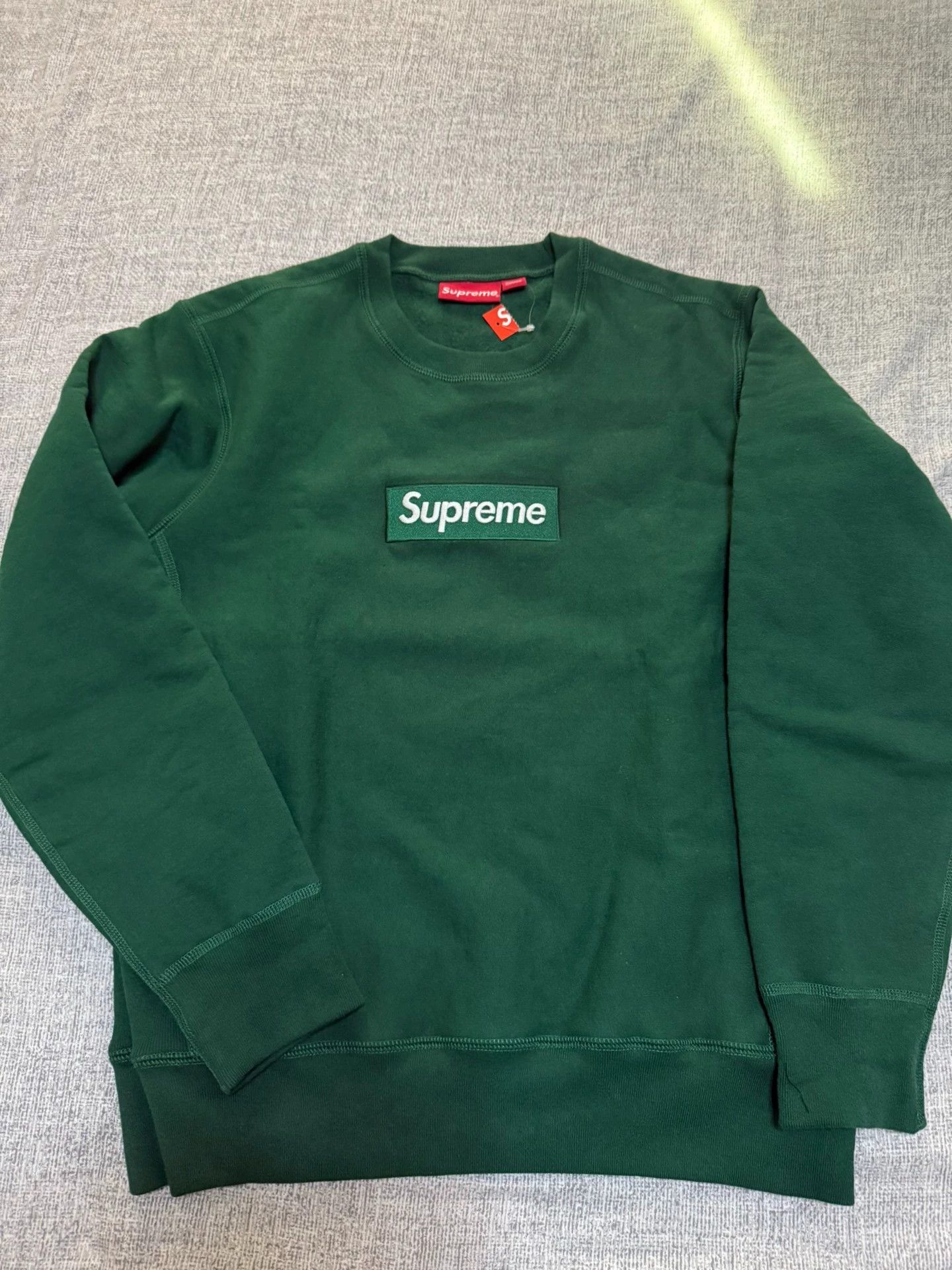 Supreme Supreme FW18 Grass Green Box Logo Crewneck S Size US S / EU 44-46 / 1 - 1 Thumbnail