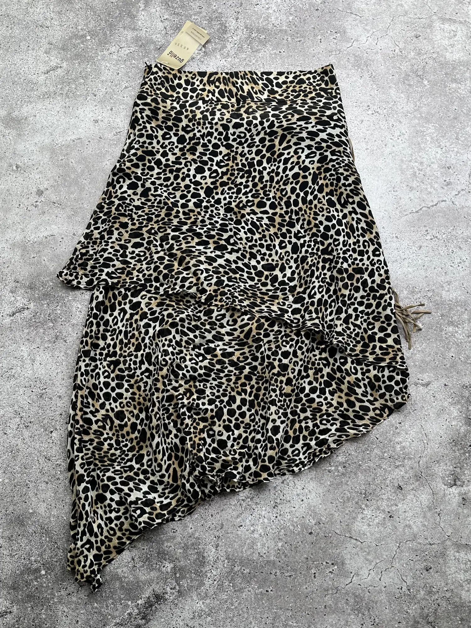 Japanese Brand Vintage Bondage Asymmetric Skirt C198(V429)(E8) Size 26" / US 2 / IT 38 - 4 Thumbnail