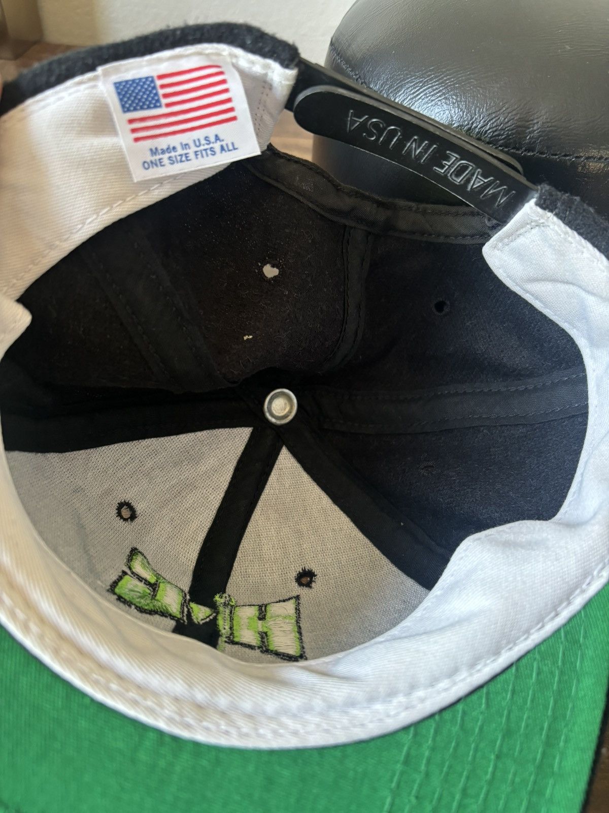 Vintage 90s Hip Hop “Hi-C featuring Tony A” promotional snapback hat Size ONE SIZE - 3 Thumbnail