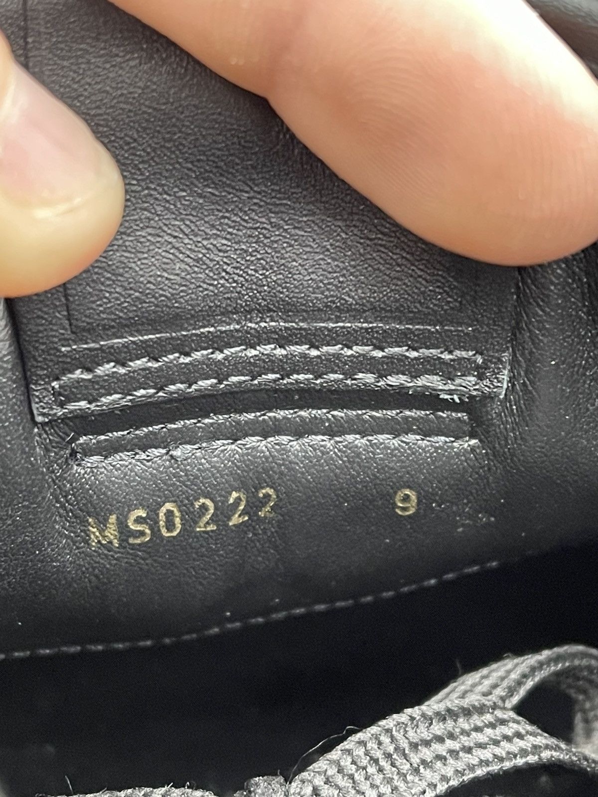 Louis Vuitton Size 10US/9LV - Louis Vuitton Run Away Sneakers Monogram Size US 10 / EU 43 - 10 Thumbnail