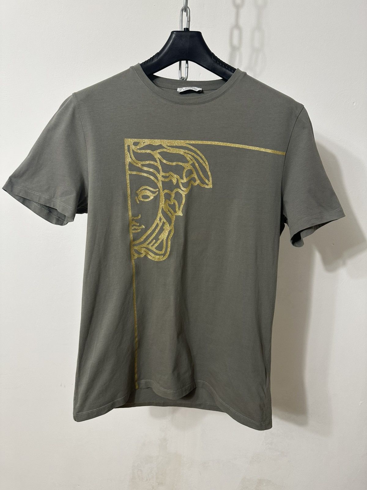 Versace Versace Half Medusa Head Print T-Shirt in Grey Cotton Size US XXL / EU 58 / 5 - 1 Thumbnail