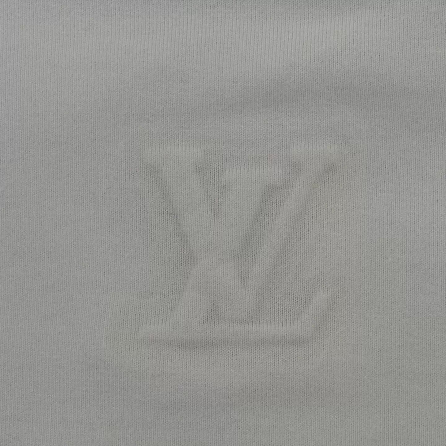 Louis Vuitton LV SS25 Men's Logo Embossed Crewneck Short Sleeve Tee Size US XL / EU 56 / 4 - 7 Thumbnail