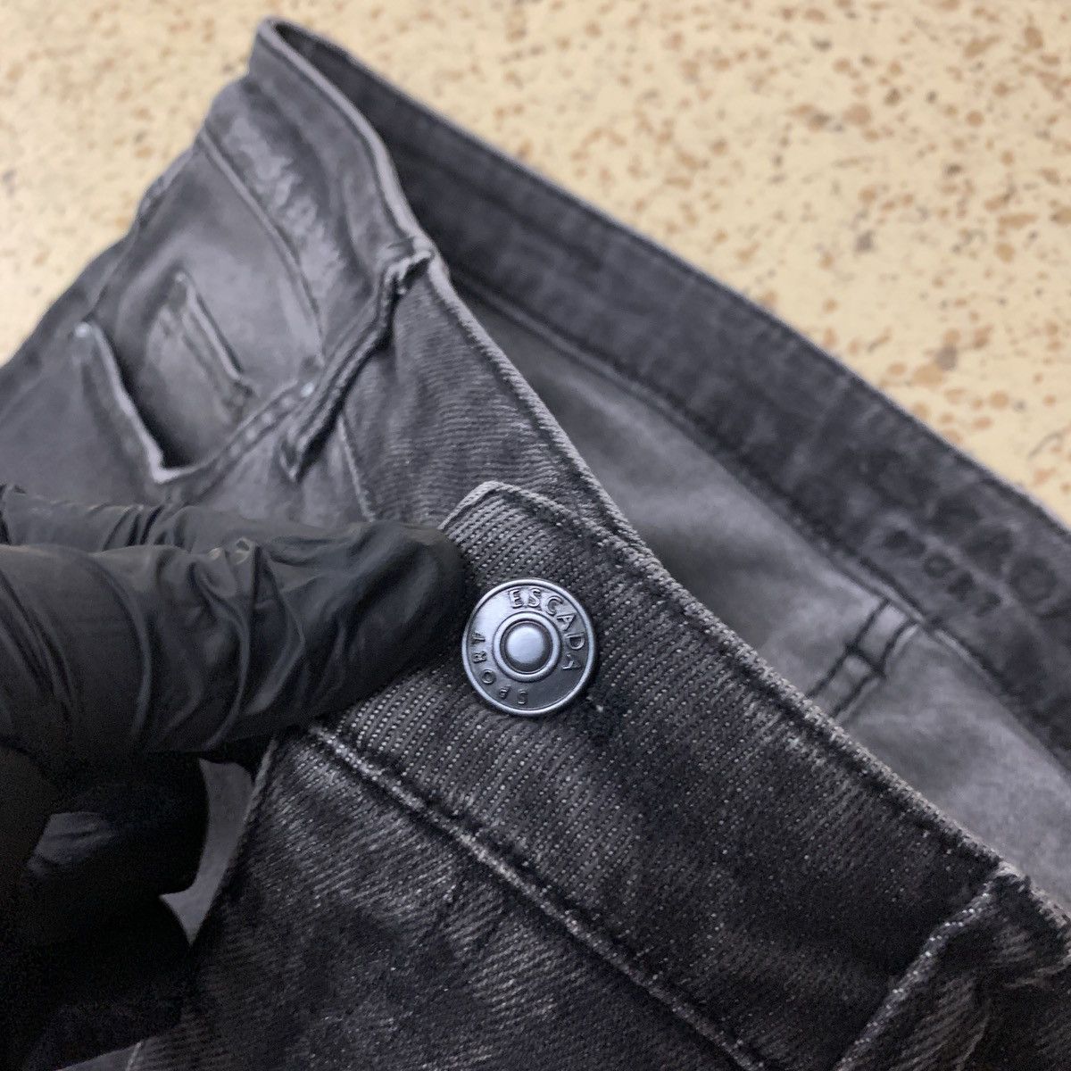 Escada Escada Very Rare Dragonfly Grey Washed Jeans NEW Size 25" / US 0 / IT 36 - 9 Thumbnail