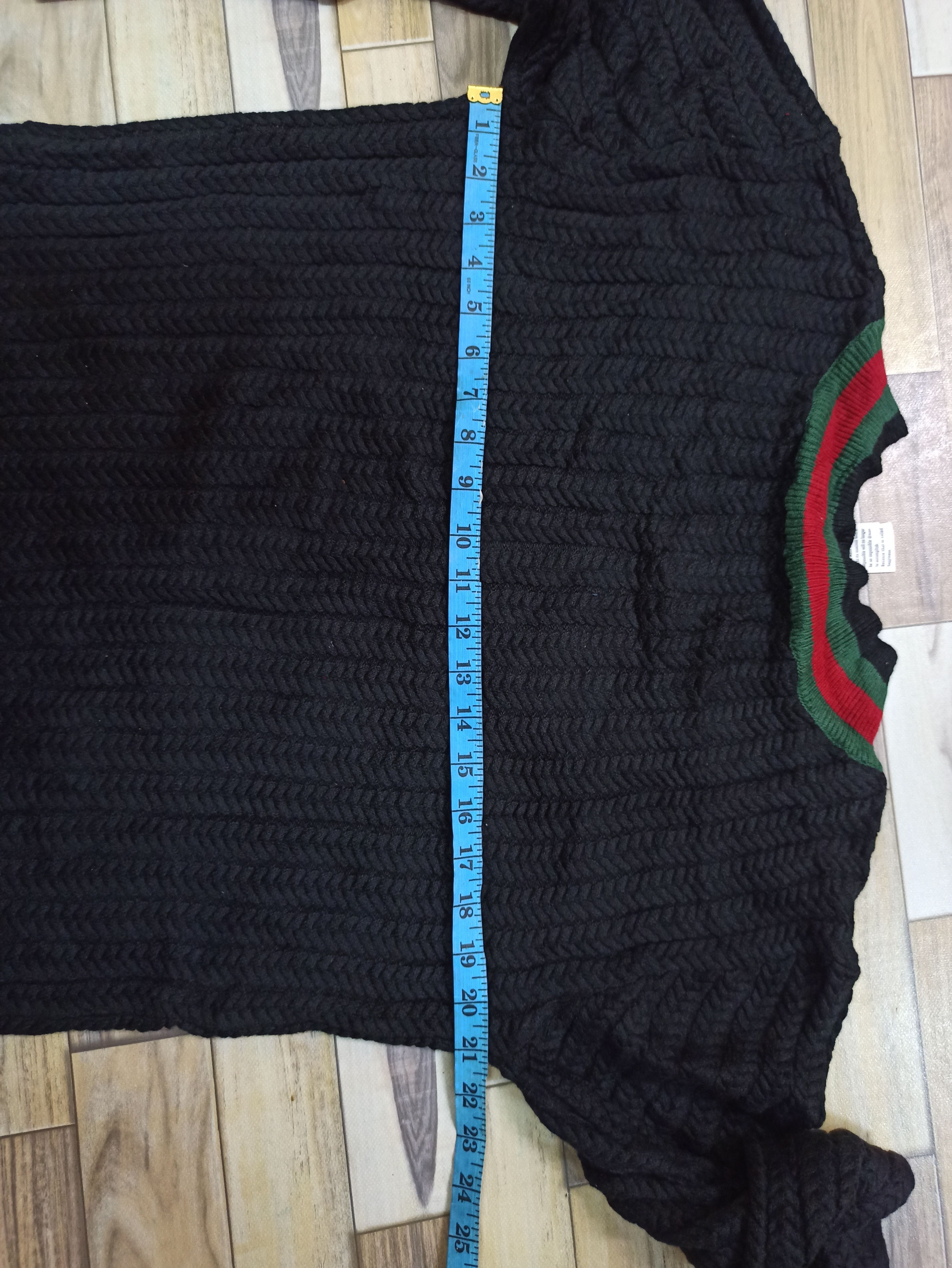 Aran Isles Knitwear Japanese Double Standard Knitwear V-neck Style Gucci Size US M / EU 48-50 / 2 - 9 Thumbnail