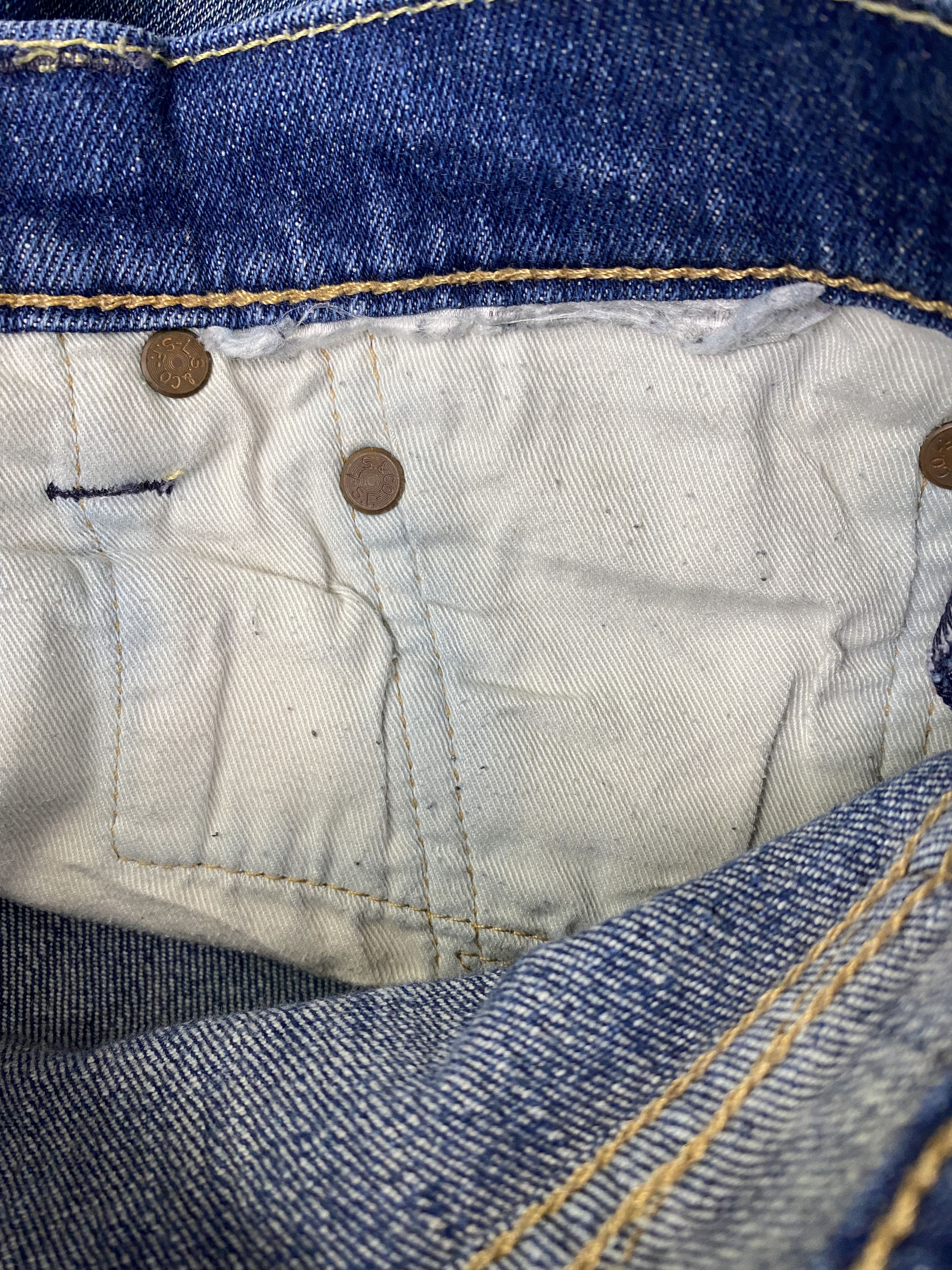 Levi's × Vintage Distressed Vintage Levi's 541 Denim Jeans Size US 34 / EU 50 - 14 Thumbnail
