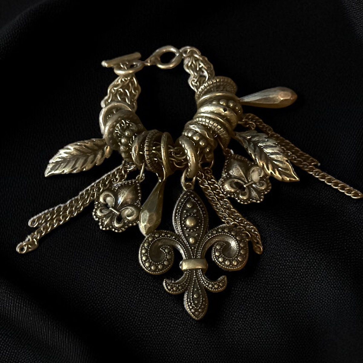 Other Chunky bronze tone Fleur de Lis charm toggle bracelet Size ONE SIZE - 1 Thumbnail