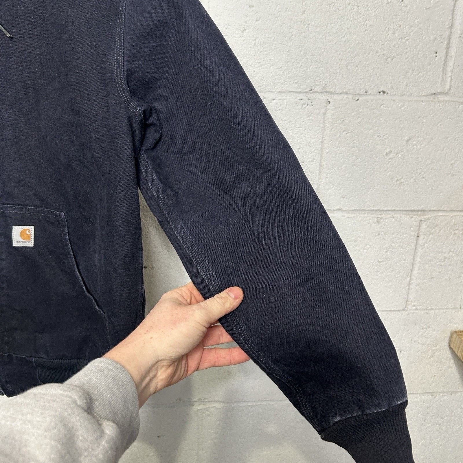 Carhartt Carhartt Quilted Hooded Active Jacket “Navy Blue” WJ130-403 Size S / US 4 / IT 40 - 6 Thumbnail