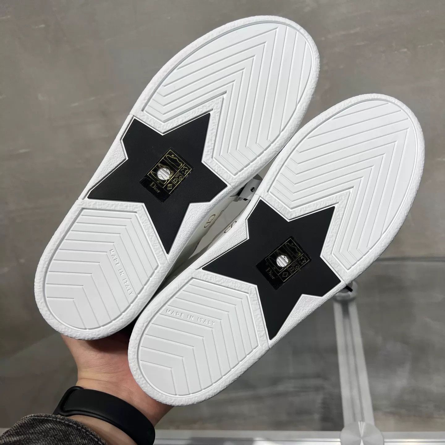 Dior Dior Star CD Logo Sneakers 36 BNIB Size US 5.5 / IT 35.5 - 7 Thumbnail