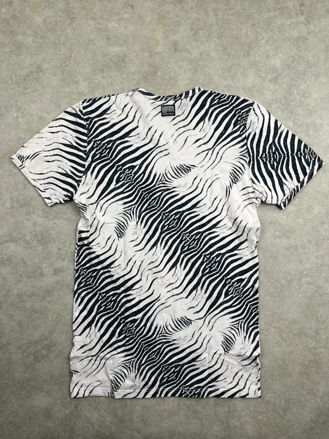 Roberto Cavalli 2000s Roberto Cavalli Black & White Zebra T-Shirt Size US S / EU 44-46 / 1 - 4 Thumbnail
