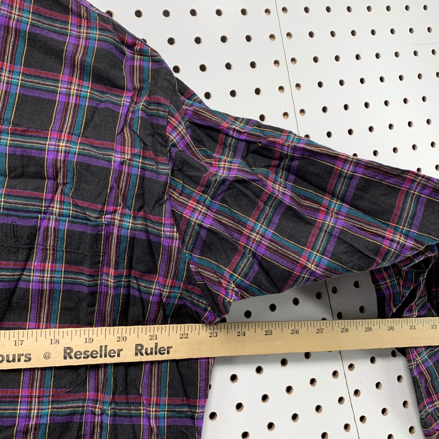 Vintage OshKosh B'Gosh Plaid Button-Up Shirt Mens Large Purple Black Long Sleeve Size US L / EU 52-54 / 3 - 4 Thumbnail