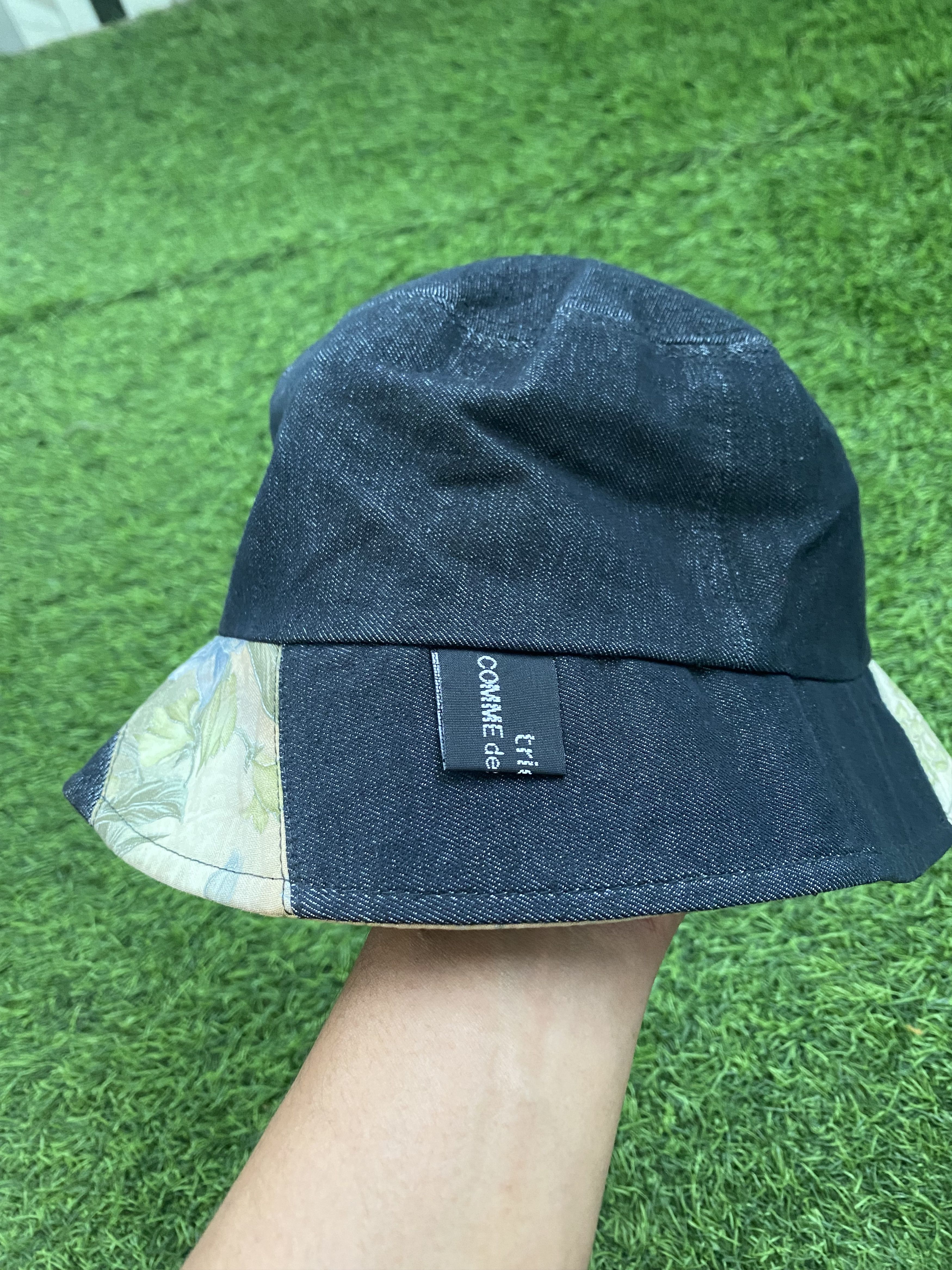 Comme Des Garcons Bucket Hat | Grailed