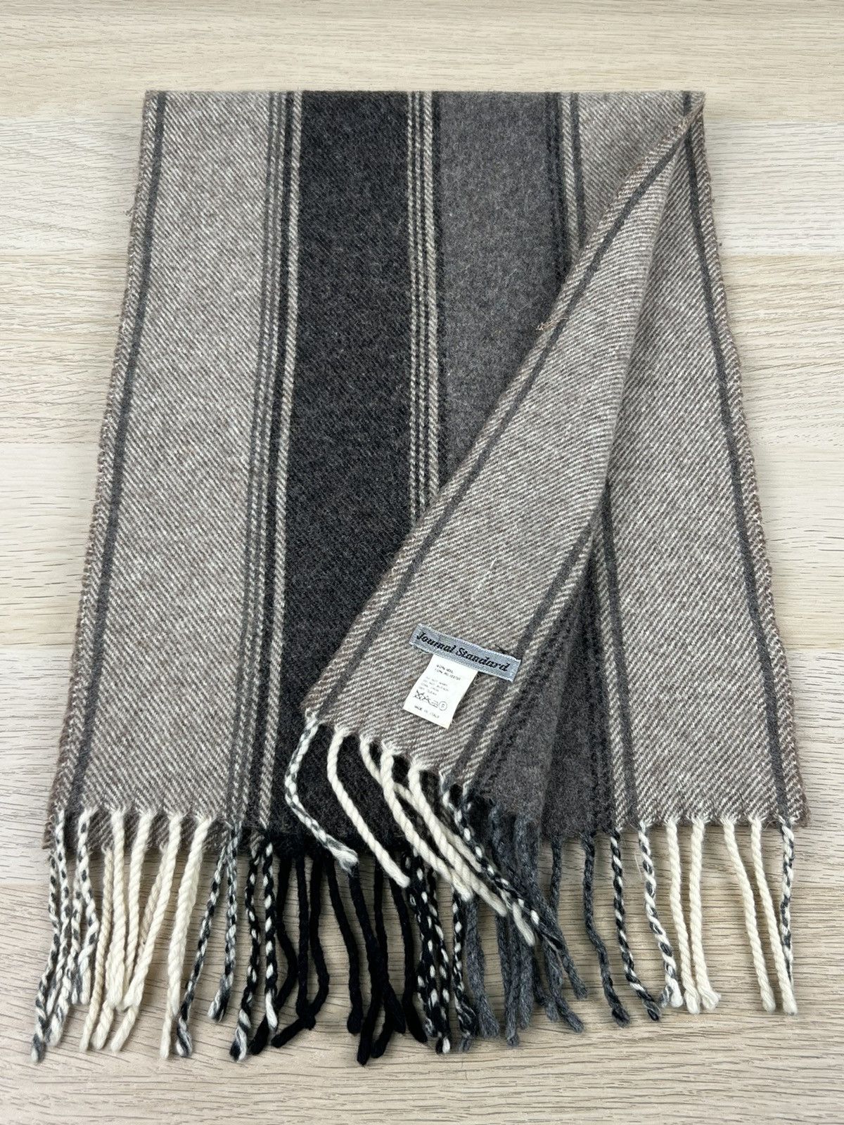 Journal Standard Journal Standard Scarf / Muffler / Neckwear M060 Size ONE SIZE - 3 Thumbnail
