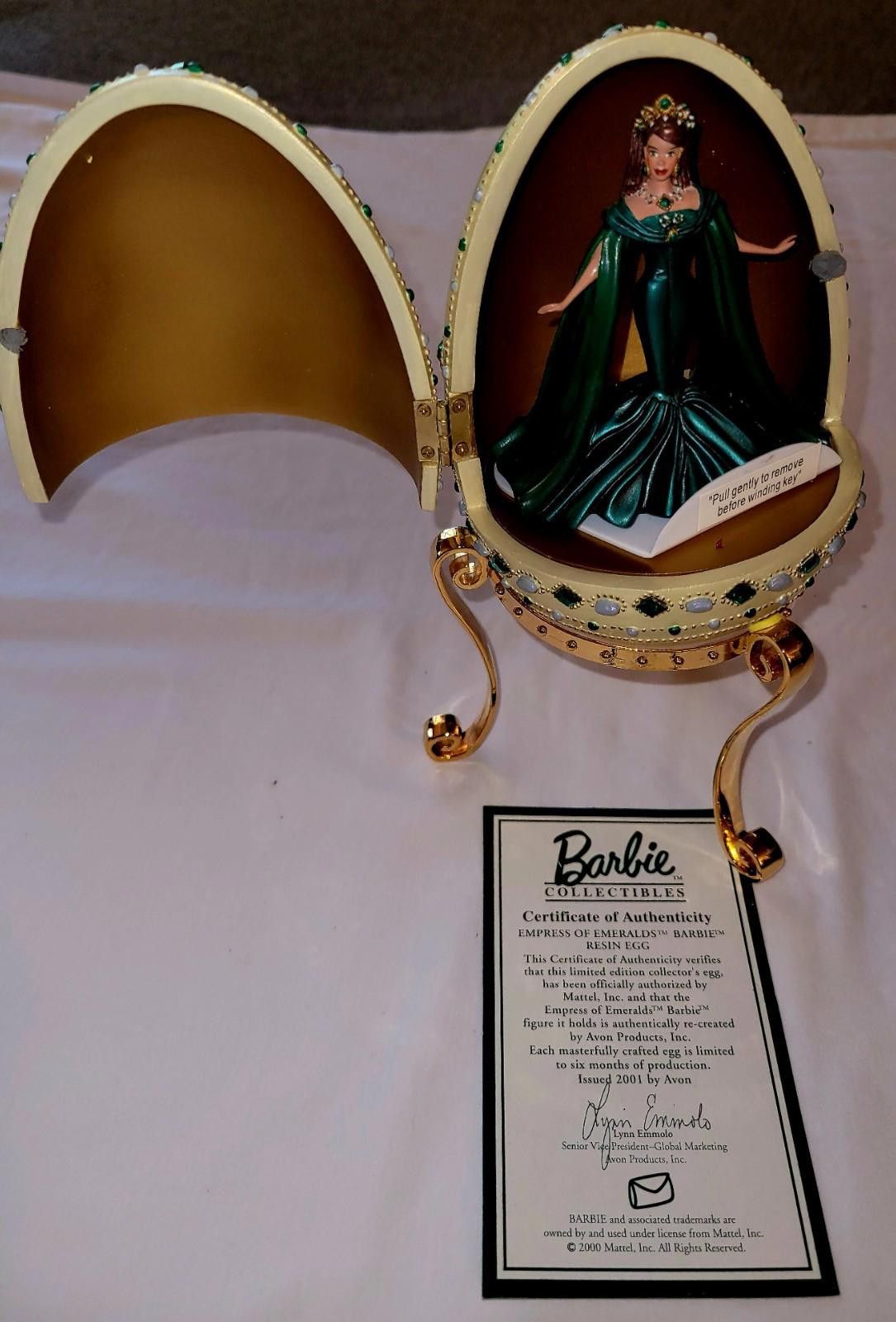 Designer Barbie Collectible 2000 Empress of Emeralds Resin Egg Avon Size ONE SIZE - 7 Thumbnail