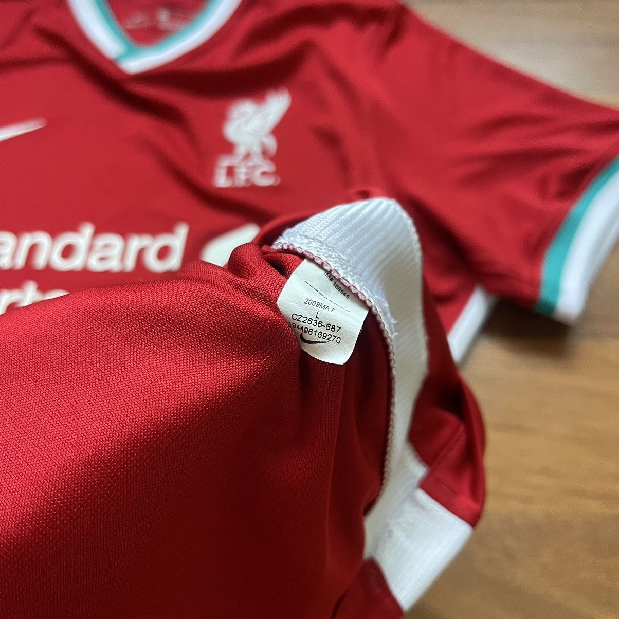 Nike LIVERPOOL NIKE 2020/2021 FOOTBALL HOME JERSEY #4 VIRGIL Size US L / EU 52-54 / 3 - 11 Thumbnail