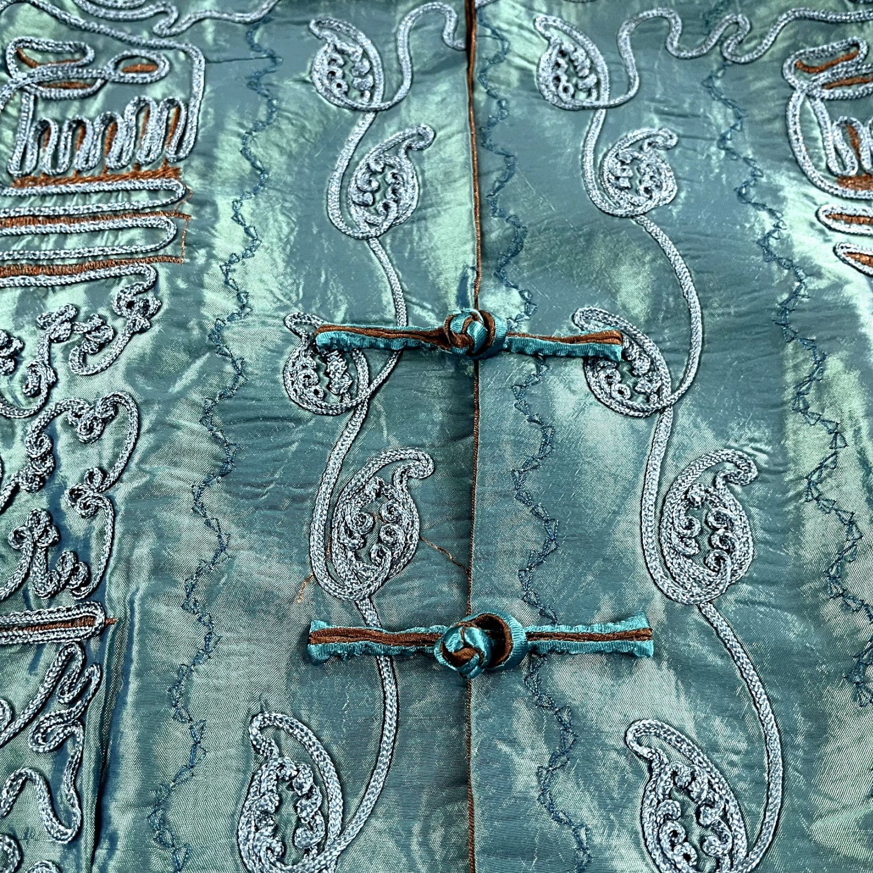 Vintage Shanghai Soho Blouse Women Medium Bluish Green Silk Rayon Embroidered Asian Size M / US 6-8 / IT 42-44 - 2 Thumbnail