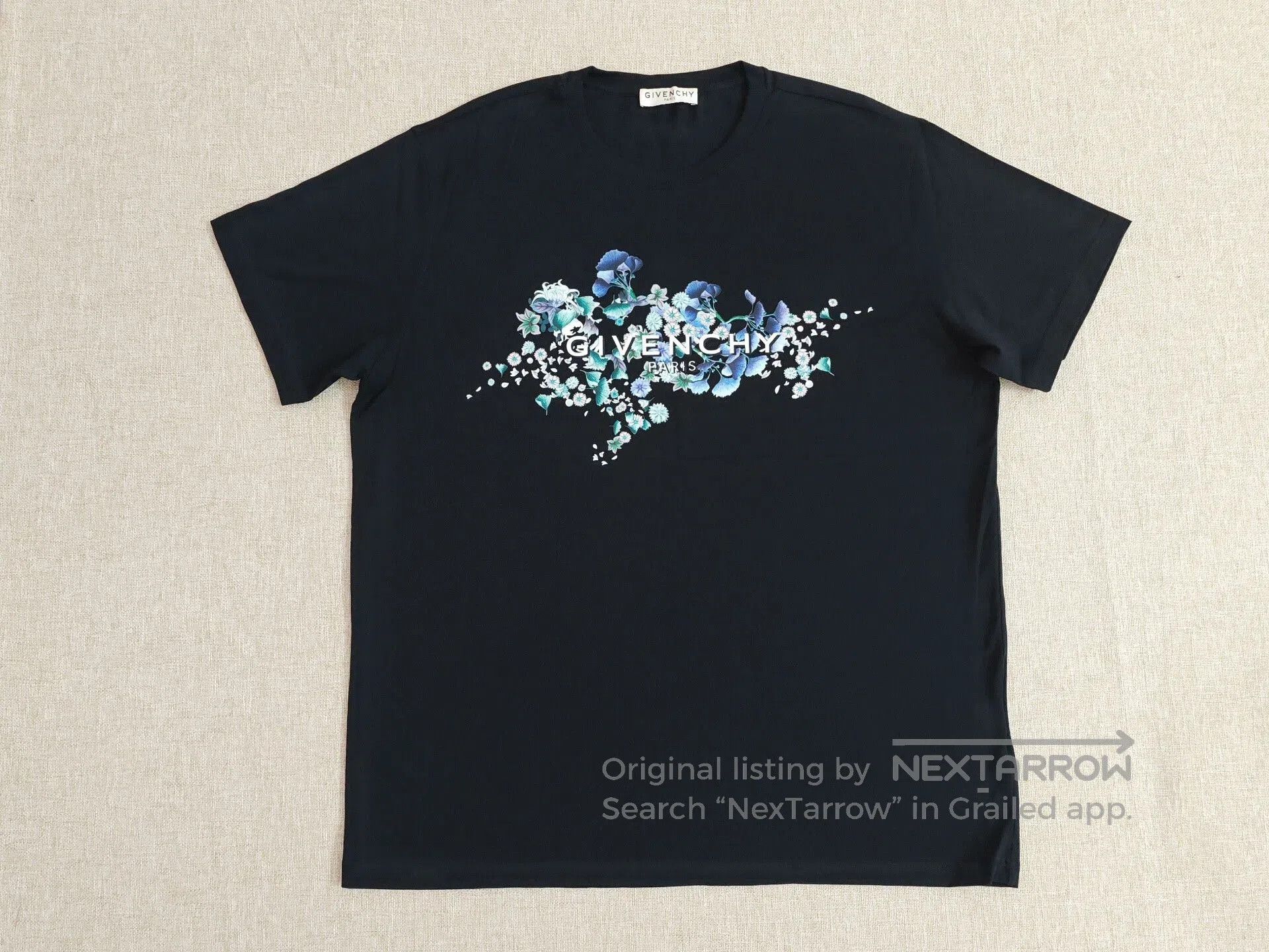 Givenchy Givenchy Men's Flower Letter Print T-Shirt. Size US L / EU 52-54 / 3 - 1 Thumbnail